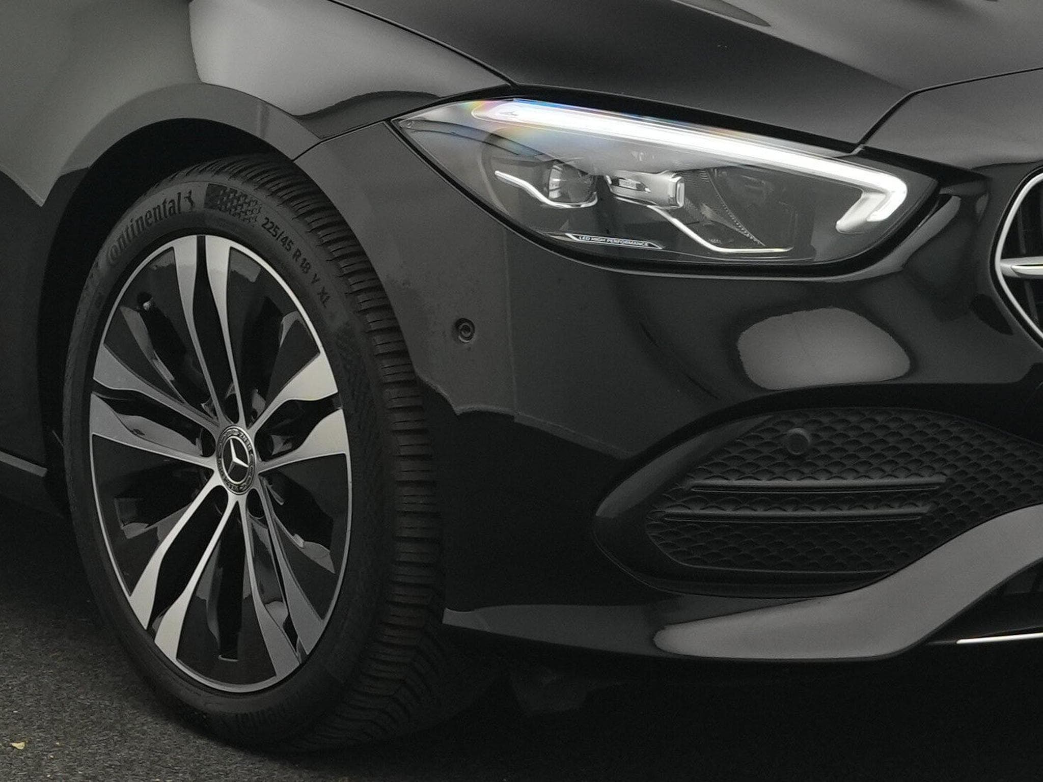 Mercedes C 180 Avantgarde LED+MBUX+Totw (2025) - Photo 9