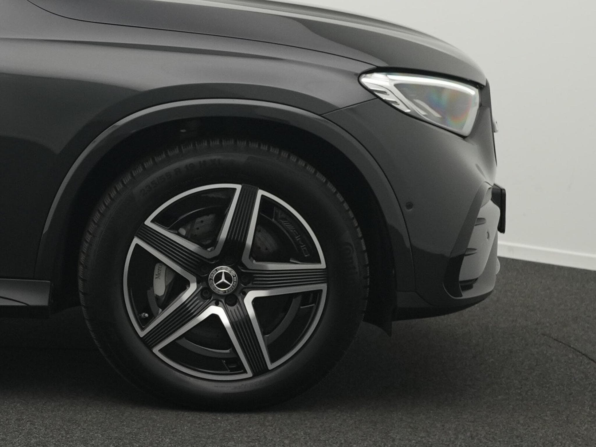 Mercedes GLC 300 d 4M AMG-Line LED+Kamera+EasyPack+Night (2025) - Photo 8