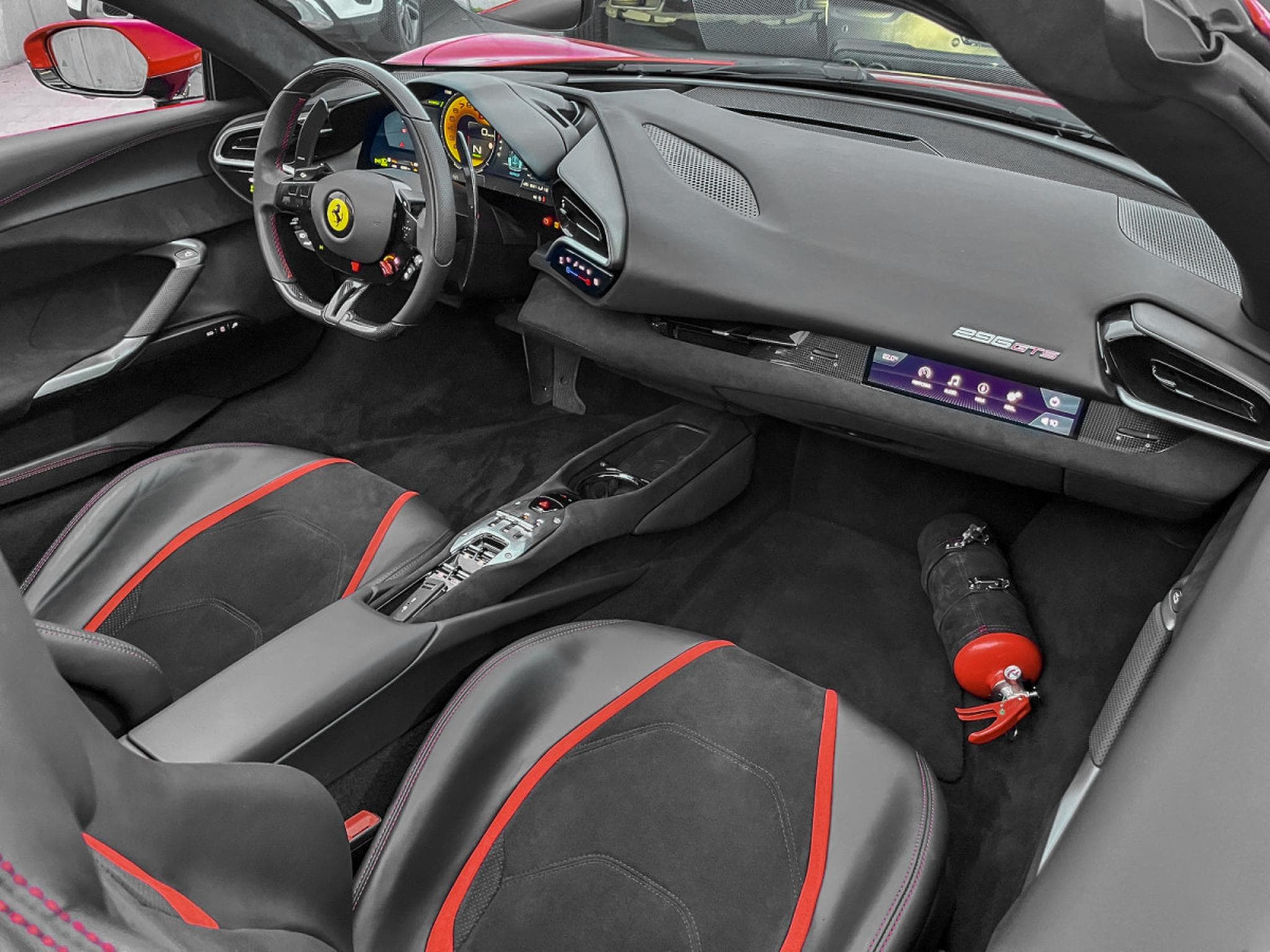 Ferrari 296 GTS 296 GTS/ Rosso Magma Extracampionario /Garantie Ferrari (2025) - Photo 10