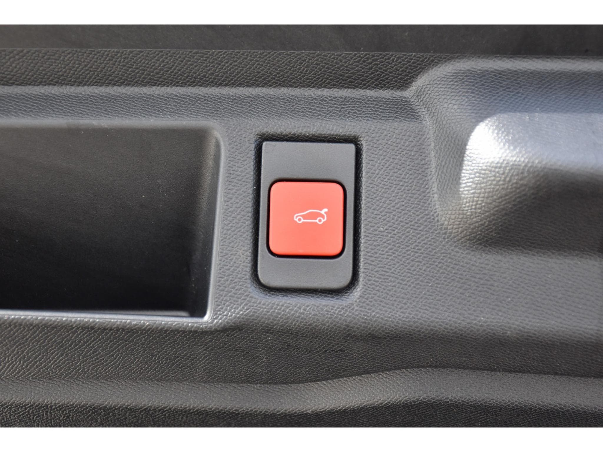 Opel Grandland 1.2 Hybrid 145 e-DCT6 GS ACC FOCAL SG CHFF LANE CAM 1° MAIN (2025) - Foto 24