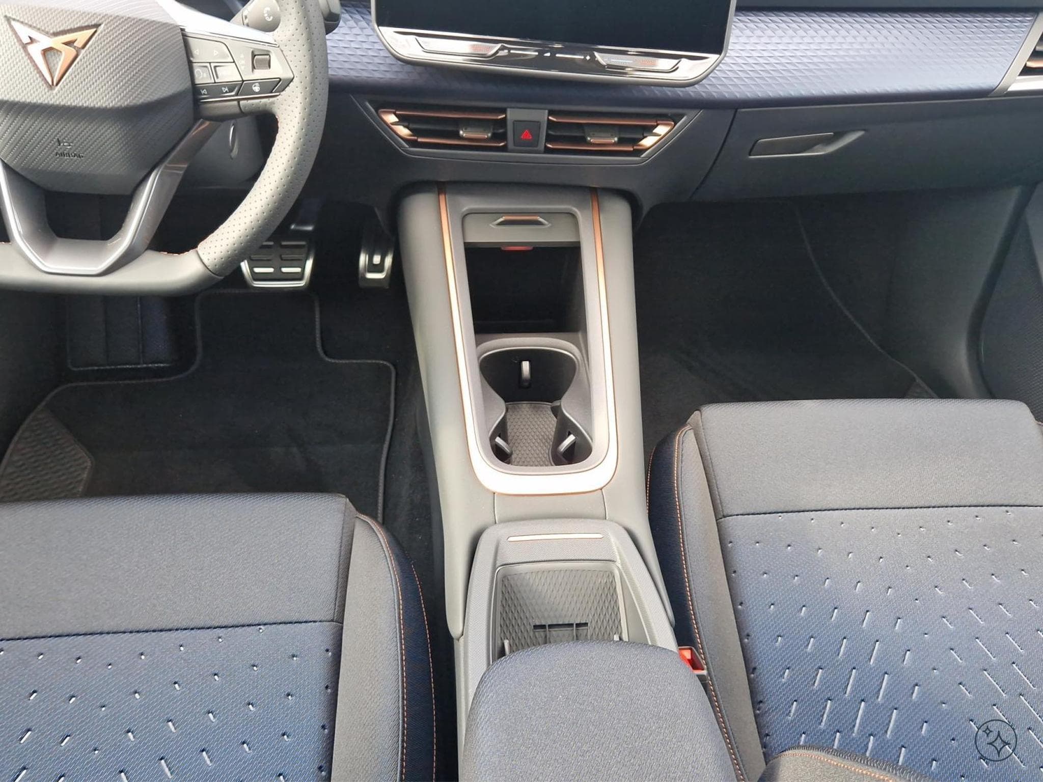 Cupra Born 58KwH (2026) - Foto 13
