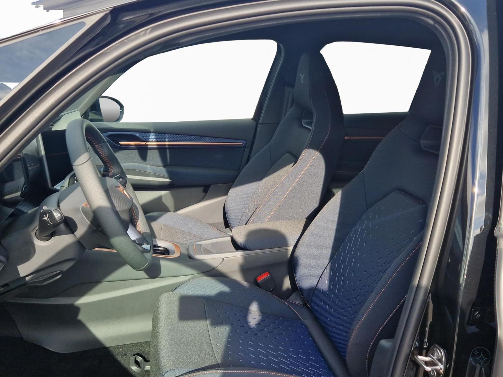 Cupra Born 58KwH (2026) - Foto 16