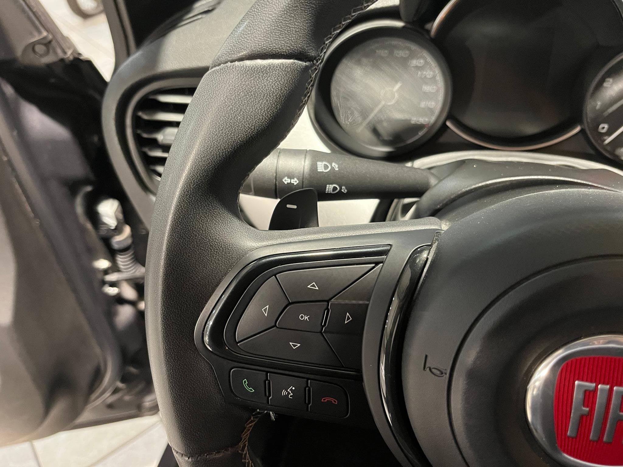 Fiat 500X SPORT 1.3 FireFly 150cv DCT (2021) - Photo 16