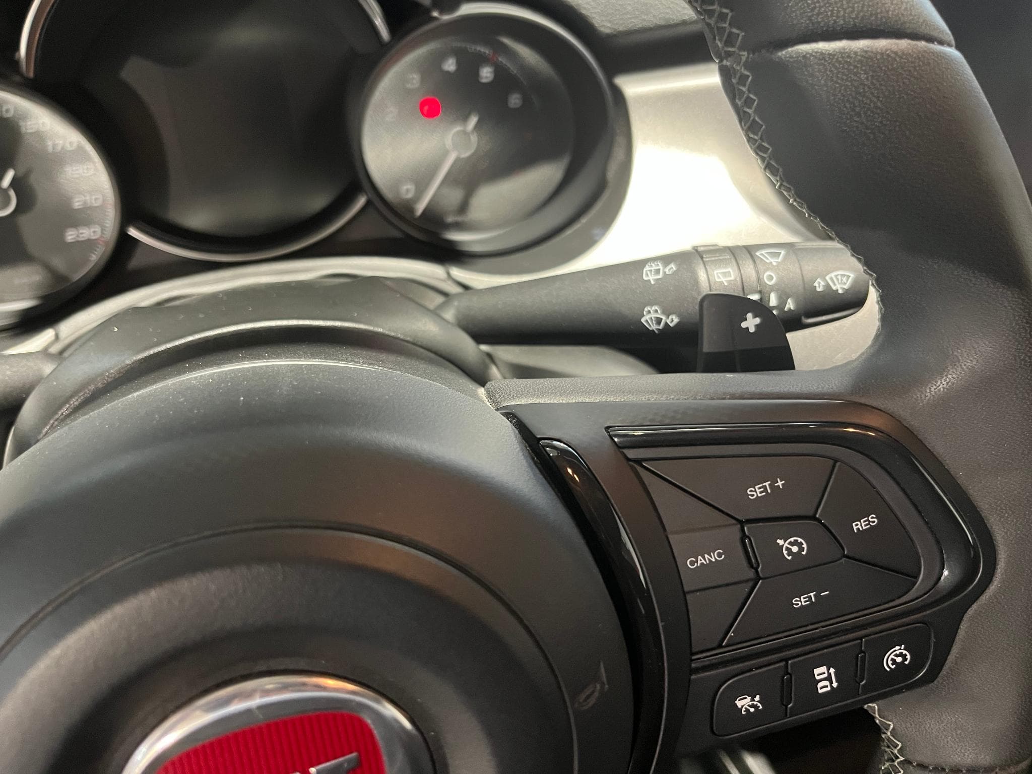 Fiat 500X SPORT 1.3 FireFly 150cv DCT (2021) - Photo 17