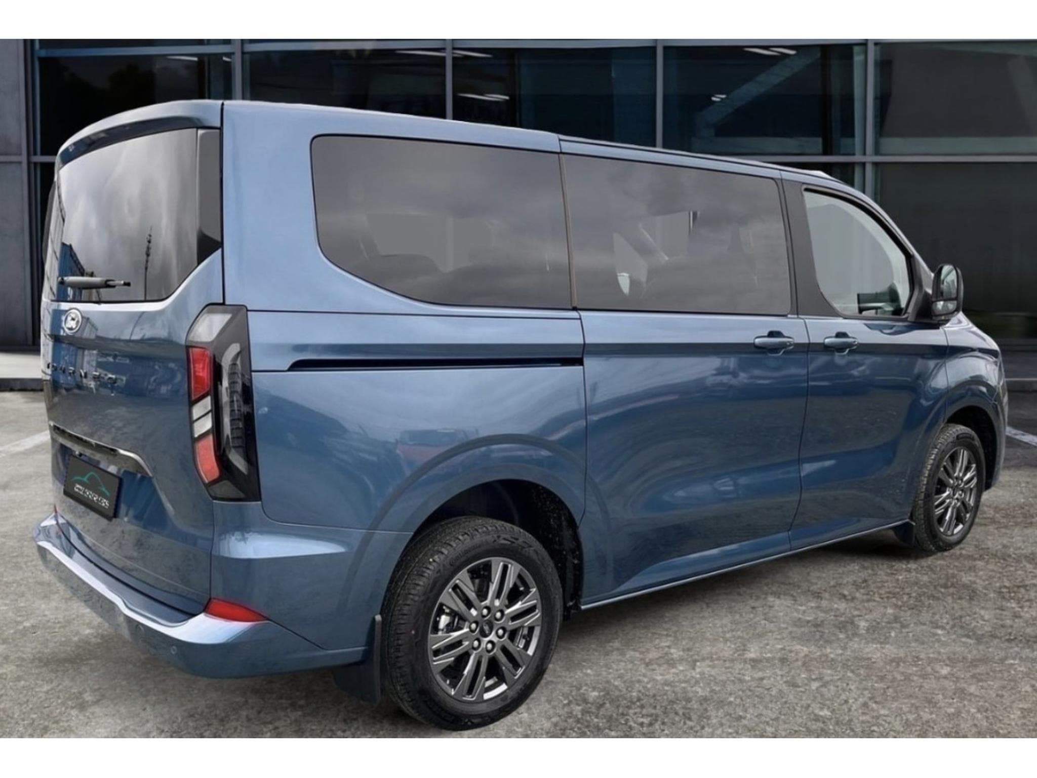 Ford Tourneo Ford Tourneo Custom L1 Titanium Automatique (2026) - Foto 3