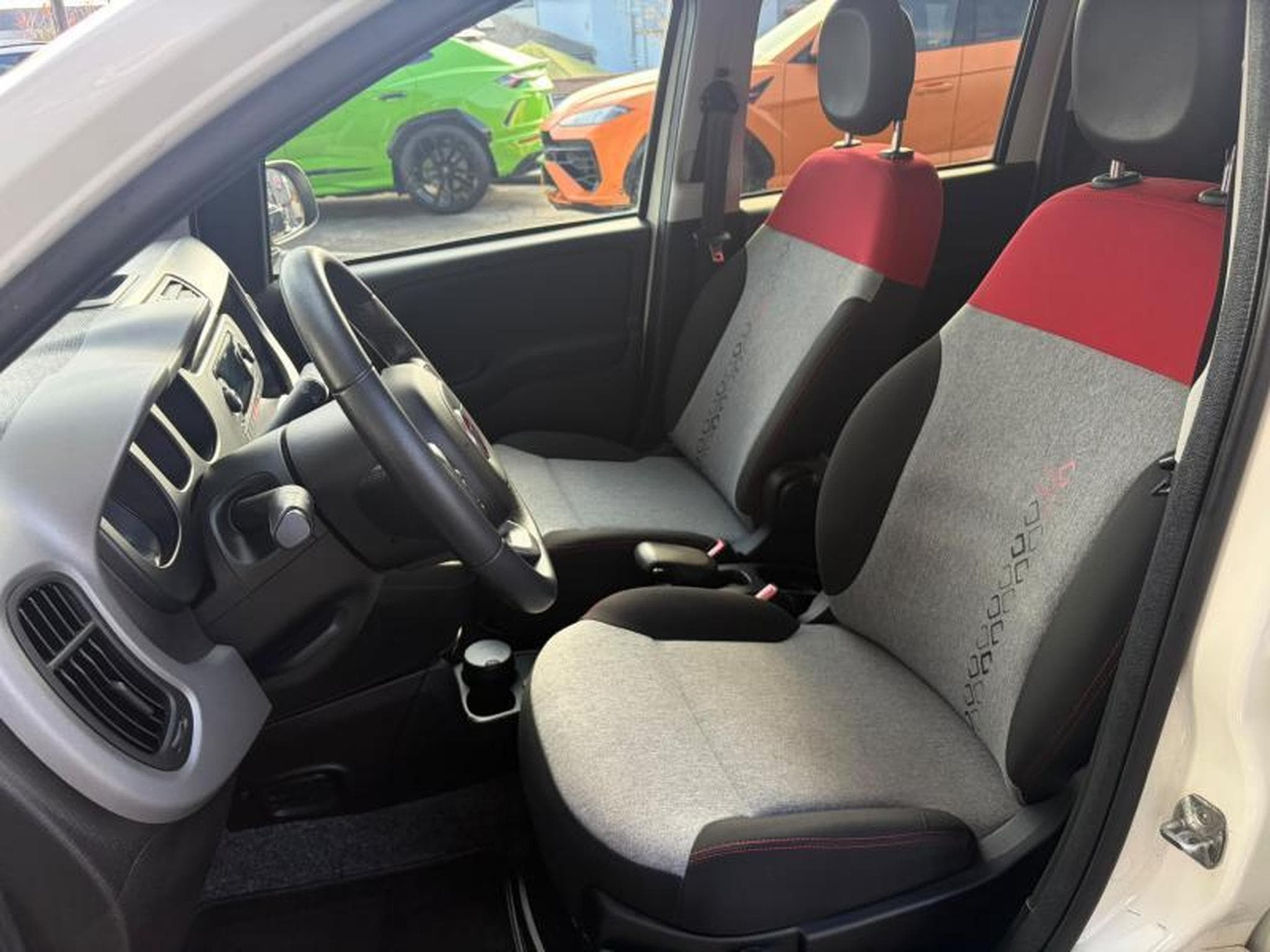 Fiat Panda Easy 1.2 69ch/Clim/PDC (2017) - Photo 8
