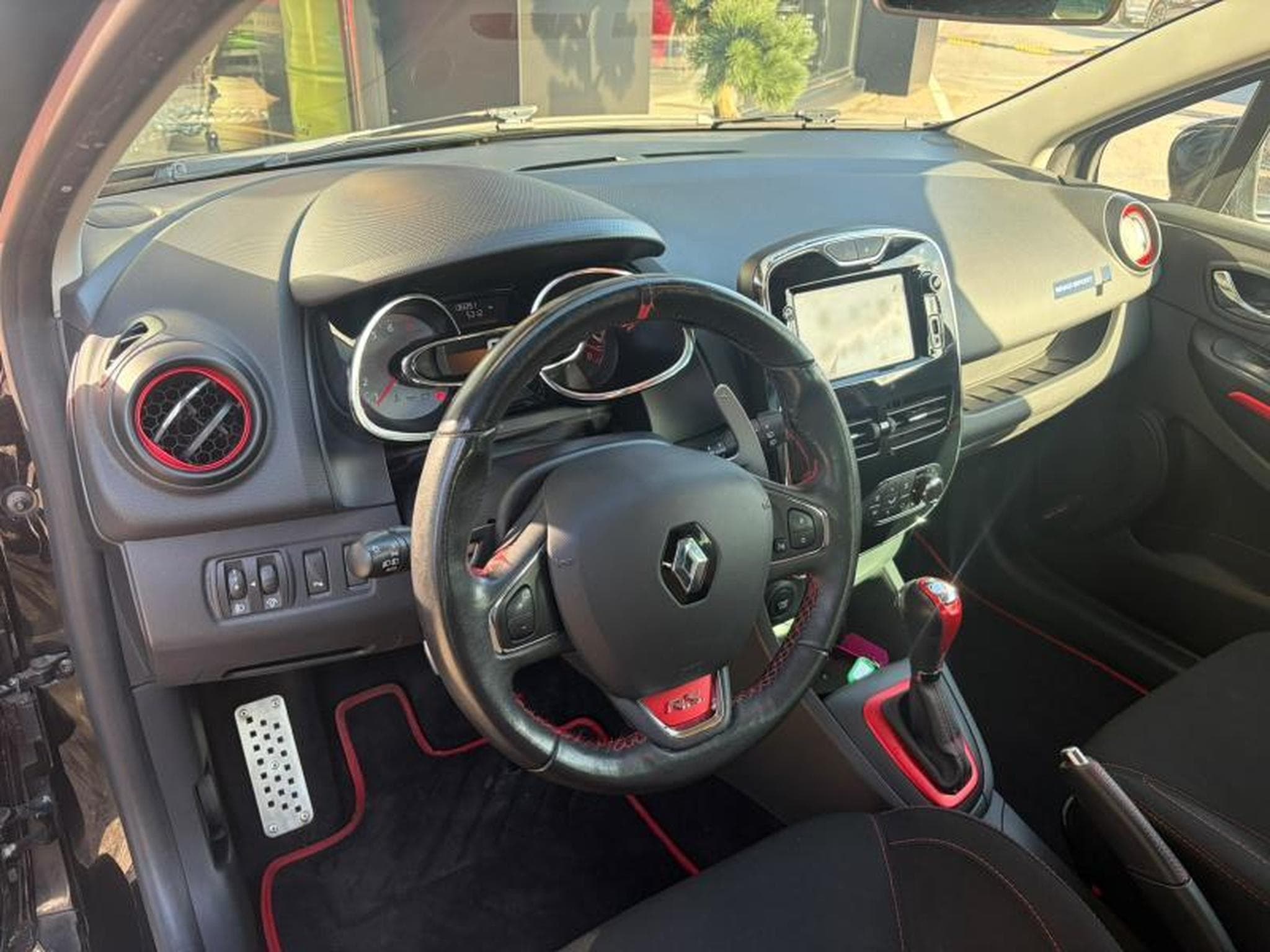 Renault Clio IV RS 1.6 200ch/PDC/GPS (2014) - Photo 6