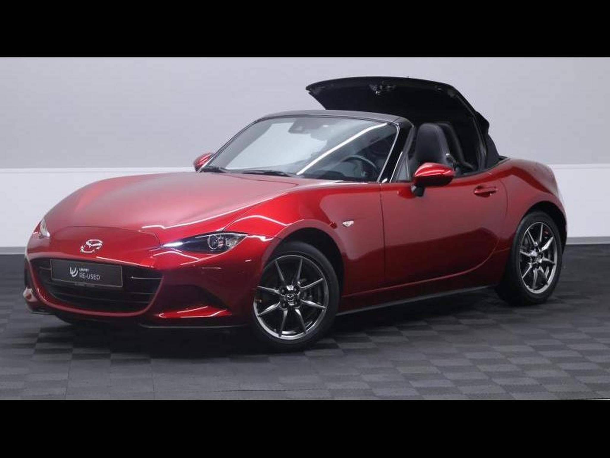 Mazda MX-5 Skyactiv-G 130ch (2021) - Photo 2