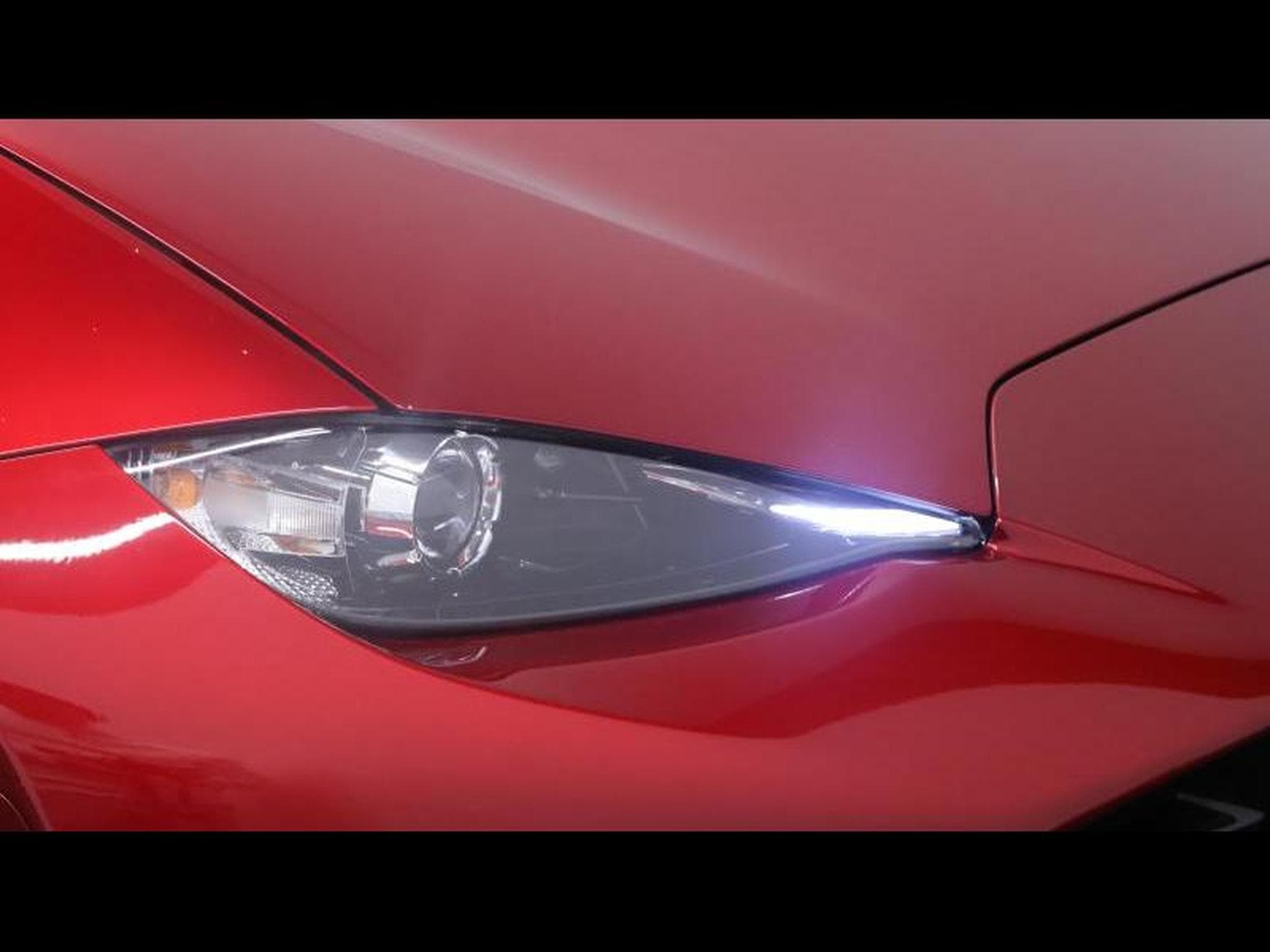Mazda MX-5 Skyactiv-G 130ch (2021) - Photo 25