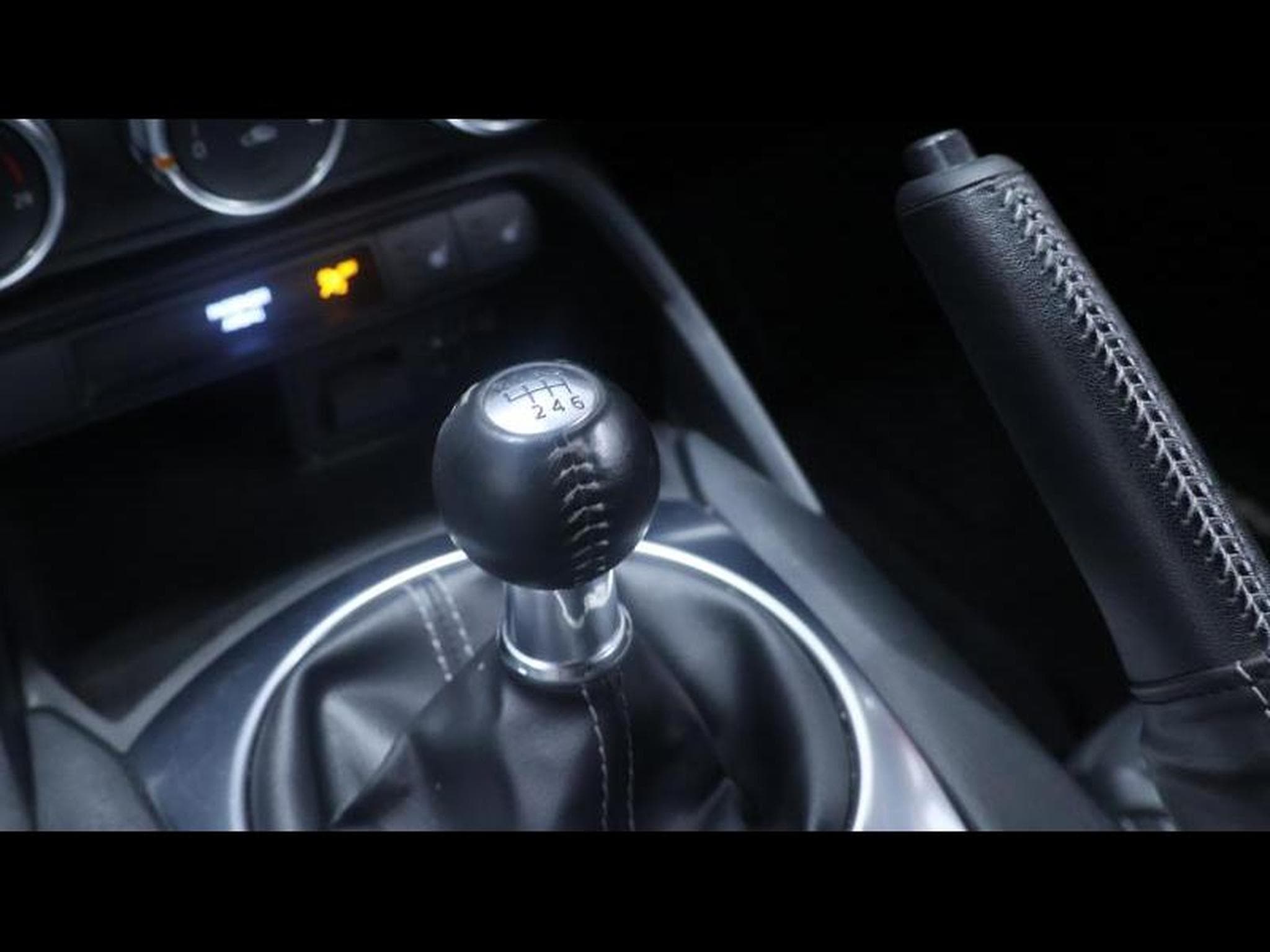 Mazda MX-5 Skyactiv-G 130ch (2021) - Photo 39