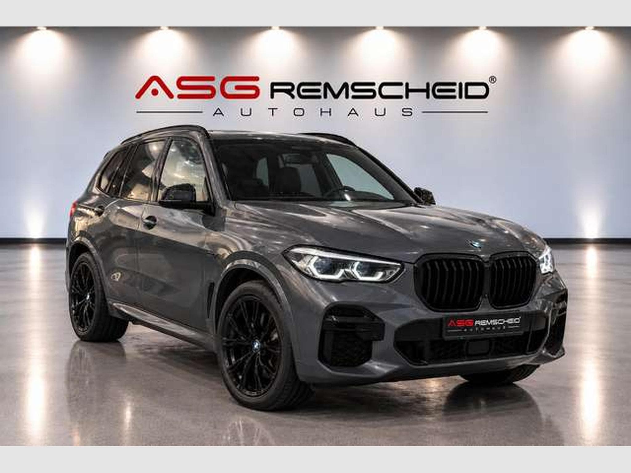 BMW X5 xD 45 e M Sport 1.H *Pano*HUD*360°*AHK*MwSt. (2022) - Photo 1