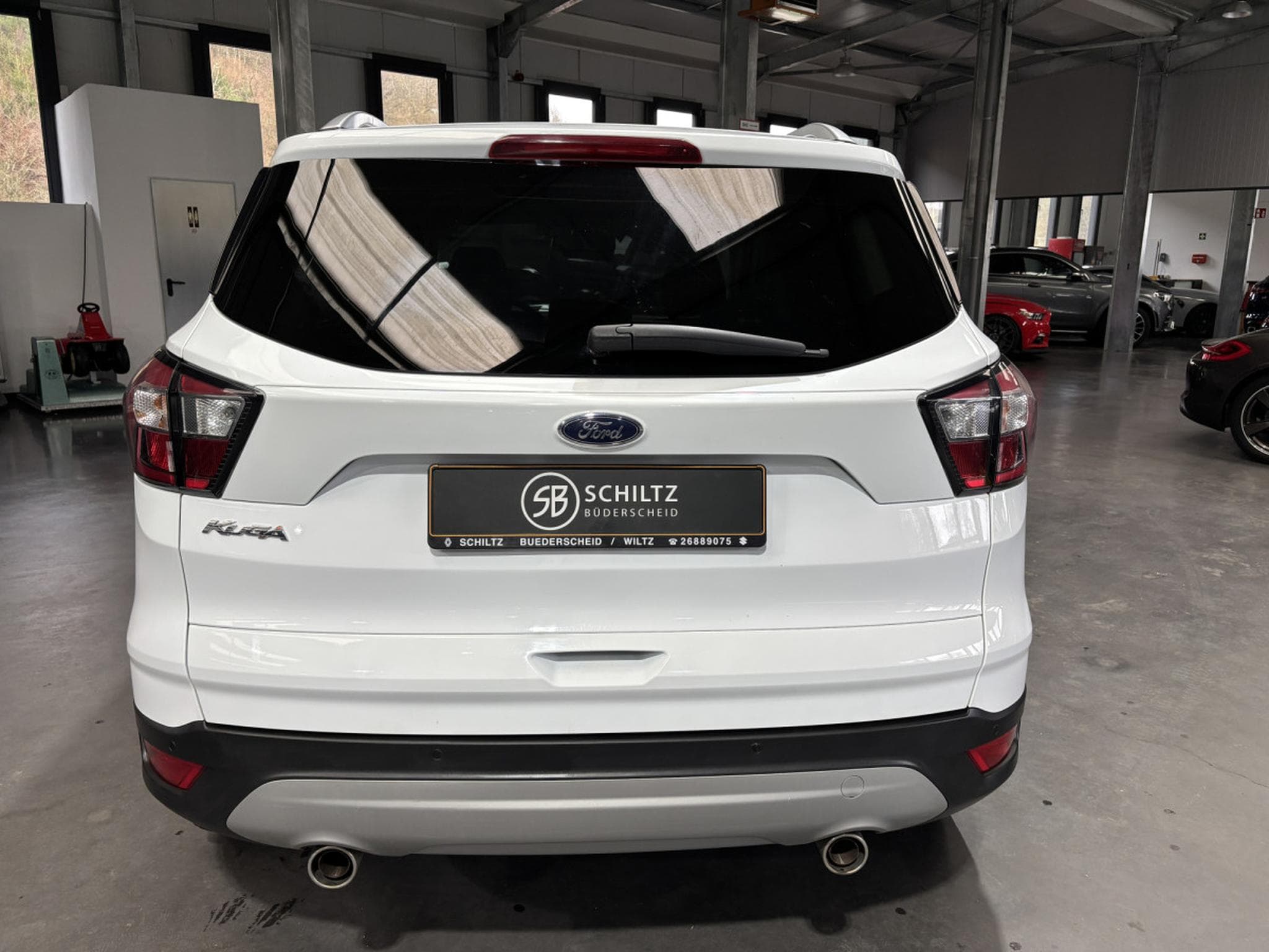 Ford Kuga 2.0 TDCi 150ch Titanium 2WD (2018) - Photo 4