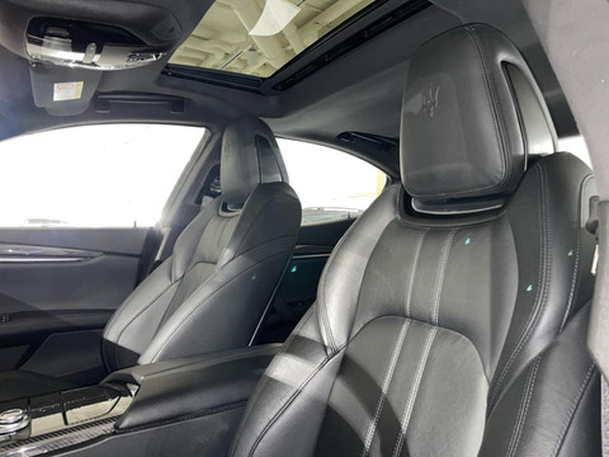 Maserati Ghibli 3.0 Aut. Limousine (2019) - Photo 13