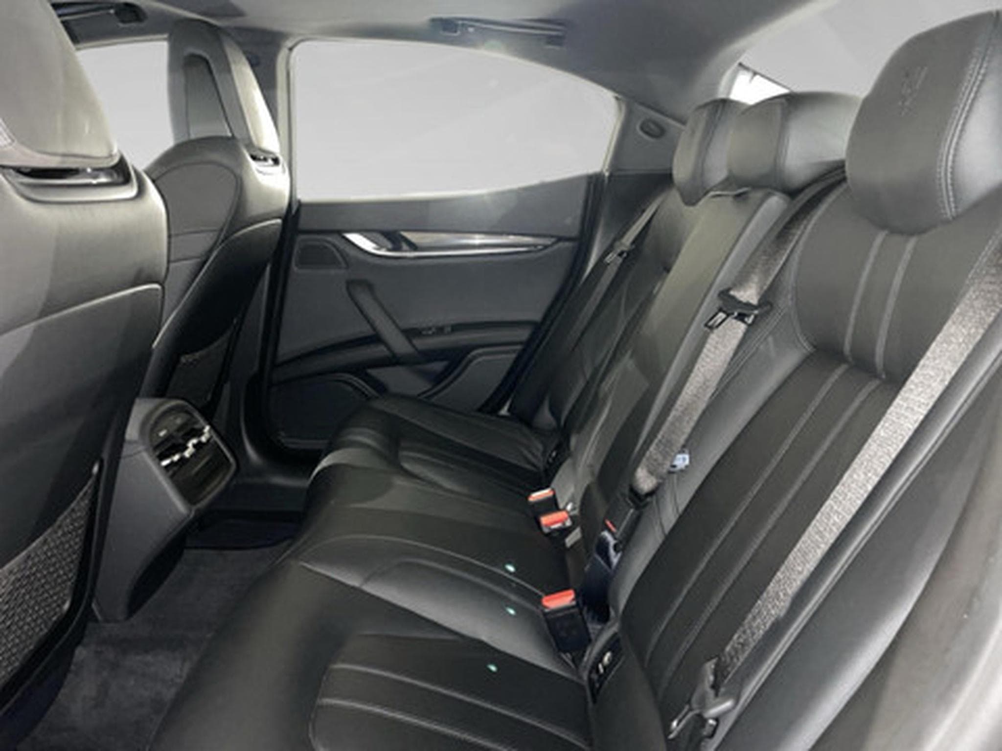 Maserati Ghibli 3.0 Aut. Limousine (2019) - Photo 11