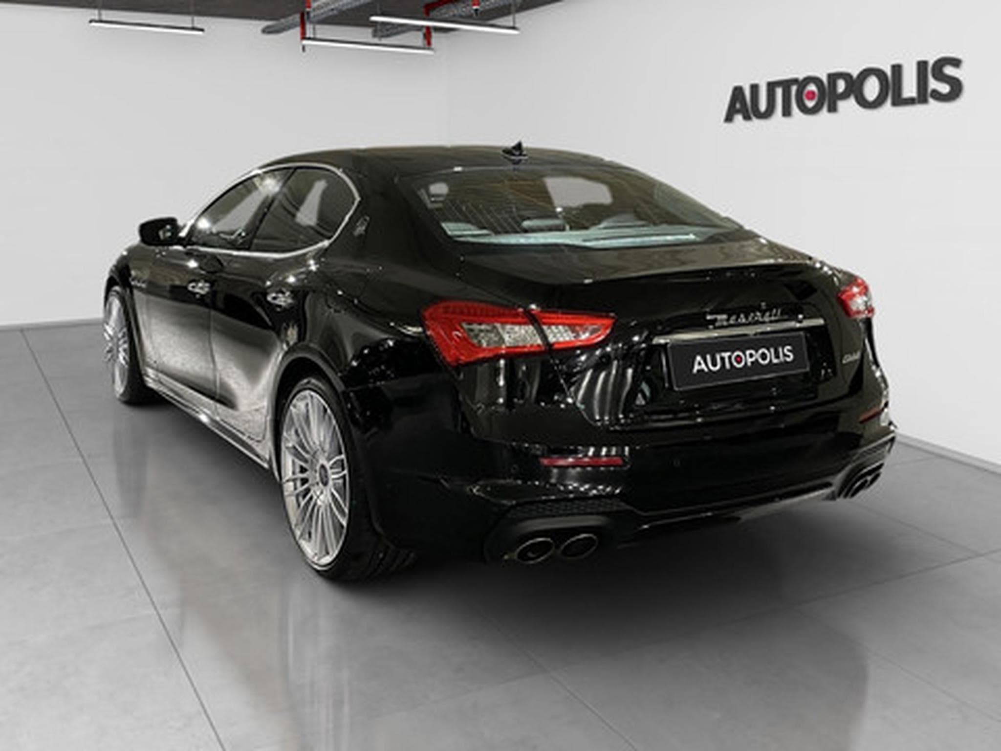 Maserati Ghibli 3.0 Aut. Limousine (2019) - Photo 20