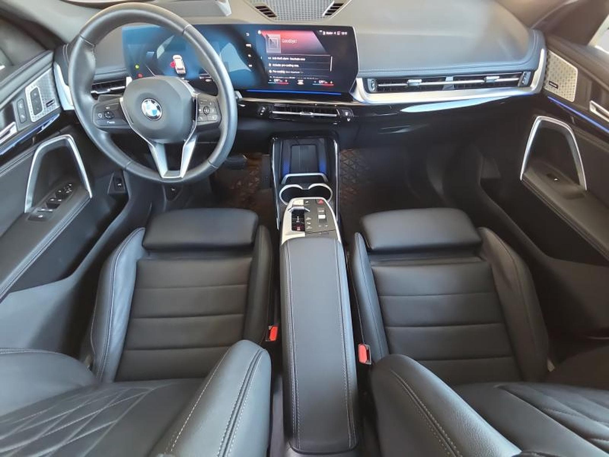 BMW X1 xDrive 23i PACK M/ Essence (2023) - Photo 3