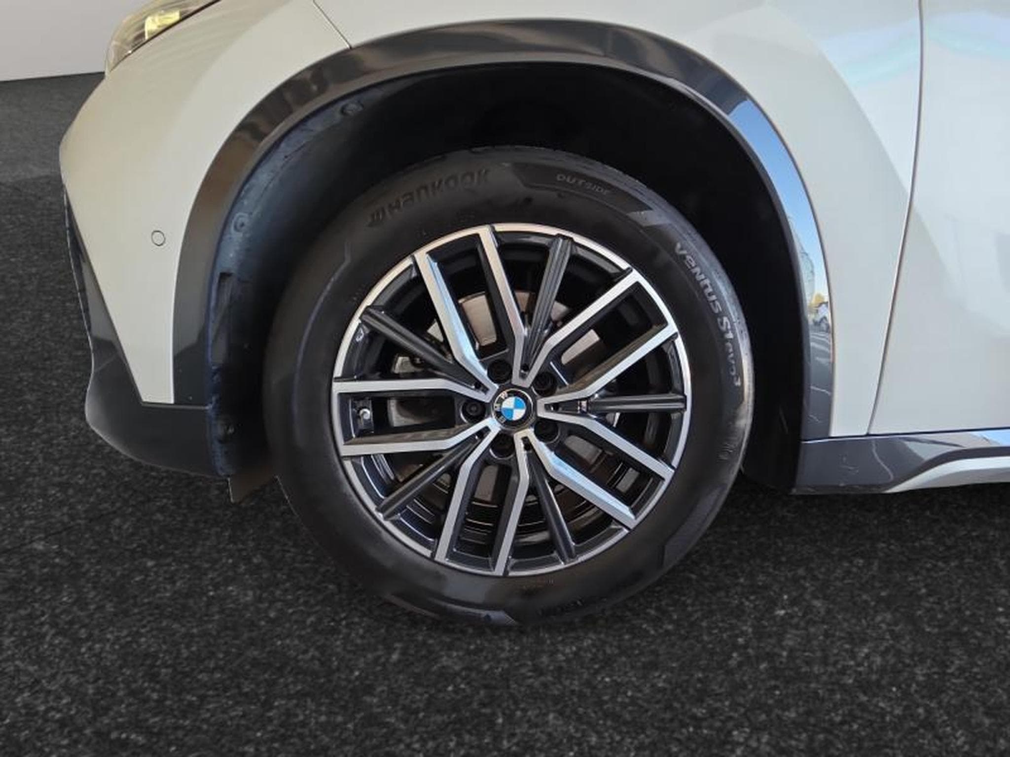 BMW X1 xDrive 23i PACK M/ Essence (2023) - Photo 13