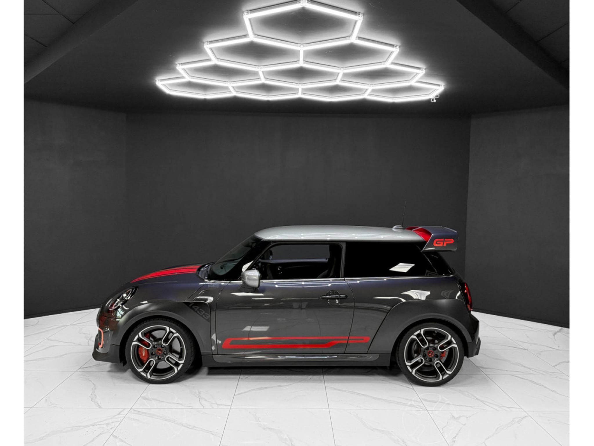 Mini Cooper John Cooper Works JCW GP 1/1433 (2020) - Photo 2