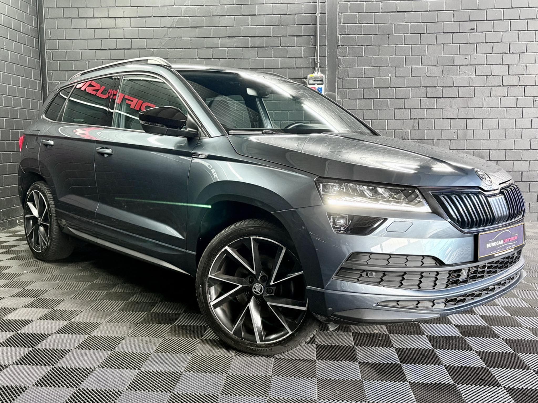 Skoda Karoq Sportline 2.0 TSI 190 CV 4x4 DSG7 *CAM* HAYON * ACC * (2021) - Photo 3