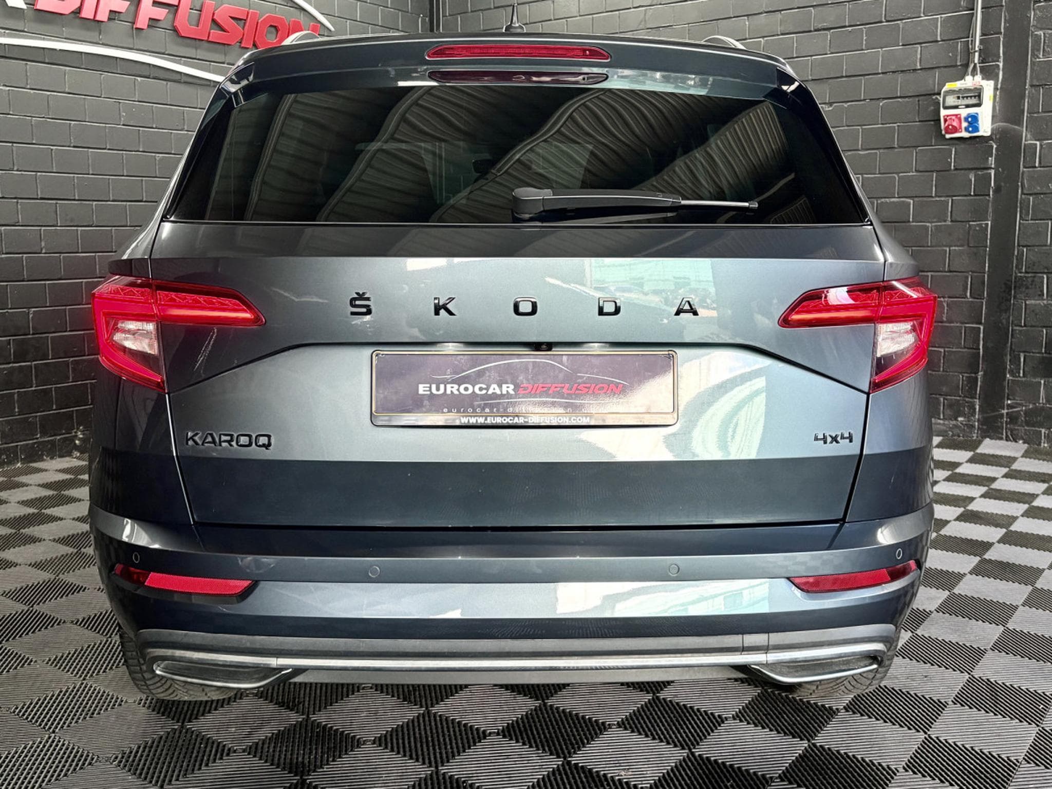Skoda Karoq Sportline 2.0 TSI 190 CV 4x4 DSG7 *CAM* HAYON * ACC * (2021) - Photo 5