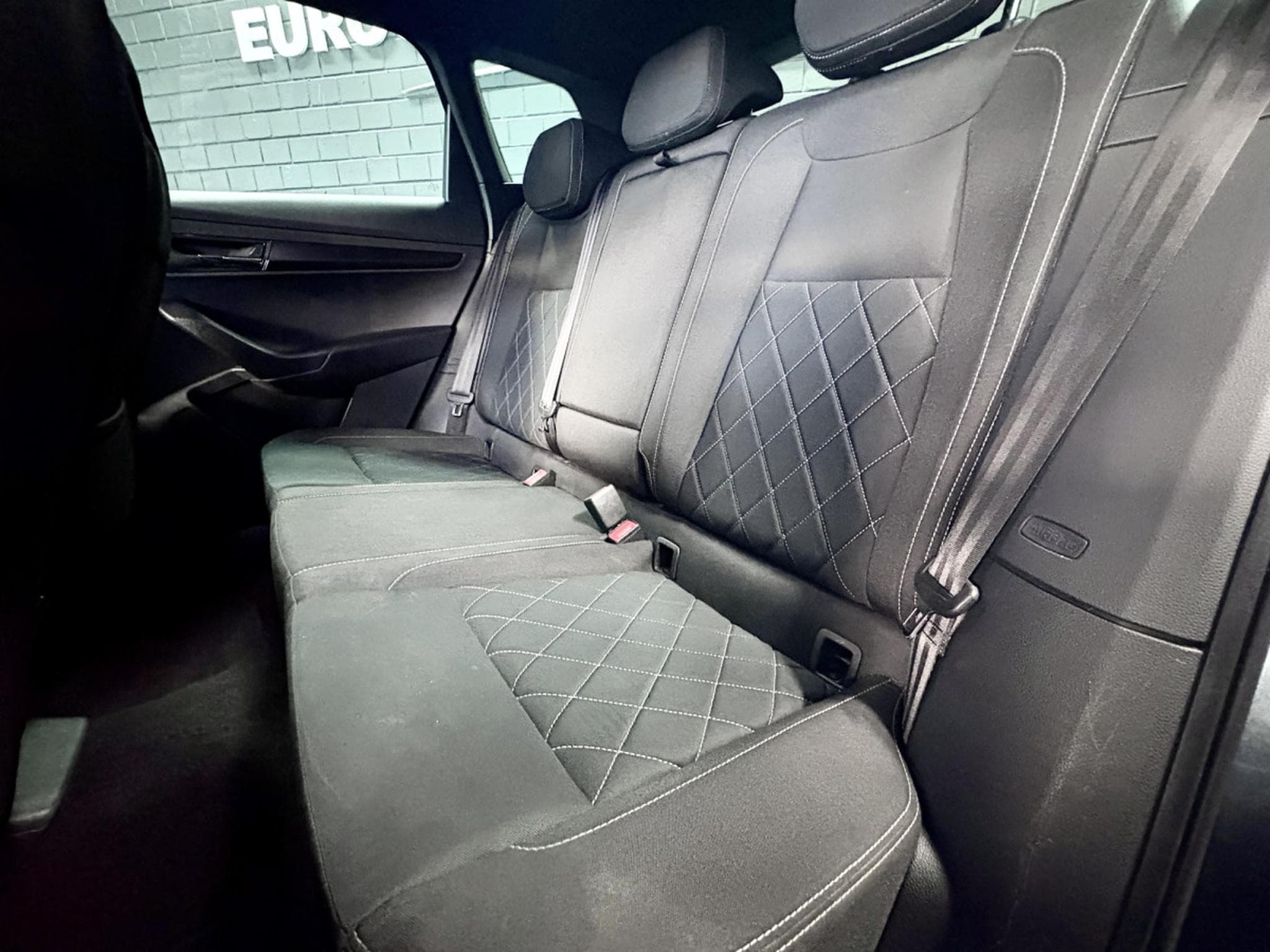 Skoda Karoq Sportline 2.0 TSI 190 CV 4x4 DSG7 *CAM* HAYON * ACC * (2021) - Photo 23