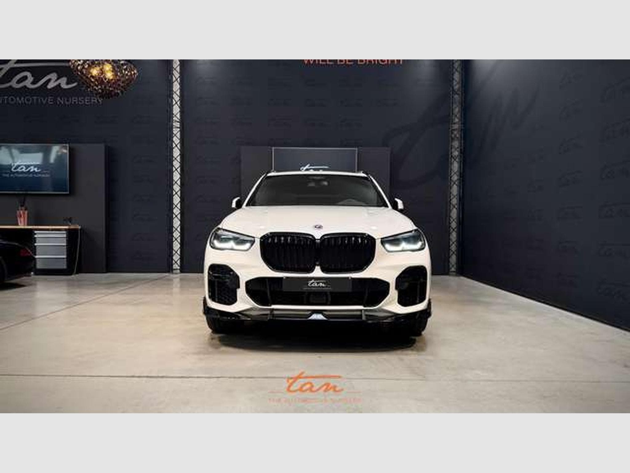 BMW X5 45e xDrive 3.0AS Pack M Sport Full Options + attache remorqu (2023) - Photo 2