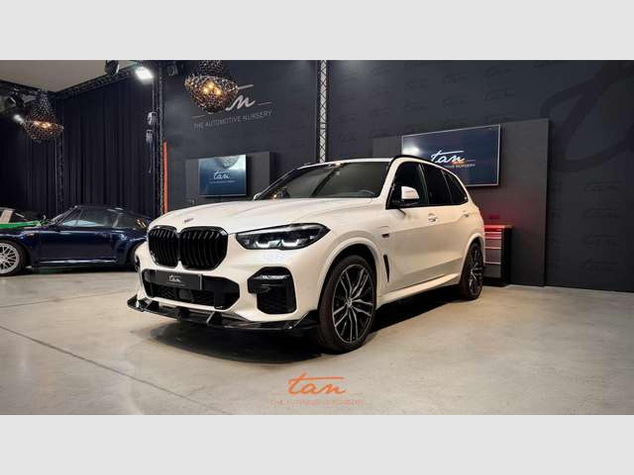 BMW X5 45e xDrive 3.0AS Pack M Sport Full Options + attache remorqu (2023) - Photo 3