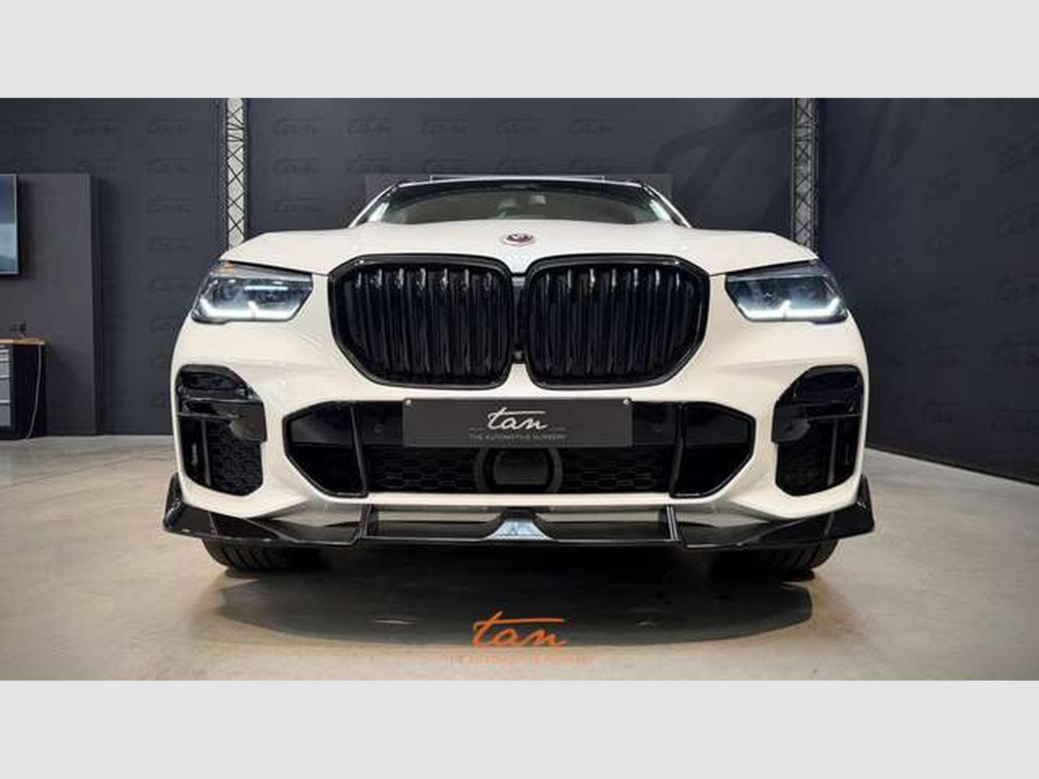 BMW X5 45e xDrive 3.0AS Pack M Sport Full Options + attache remorqu (2023) - Photo 8