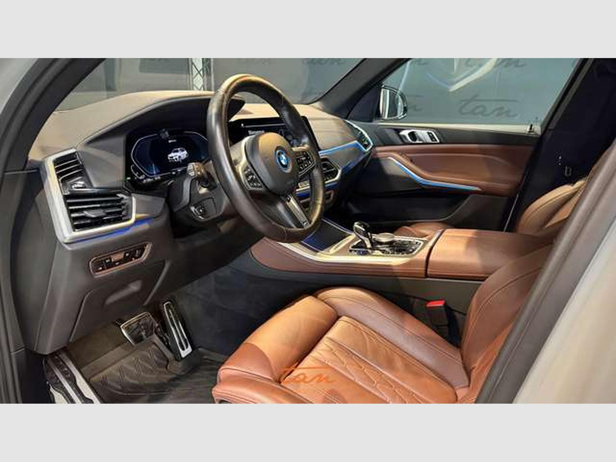 BMW X5 45e xDrive 3.0AS Pack M Sport Full Options + attache remorqu (2023) - Photo 13