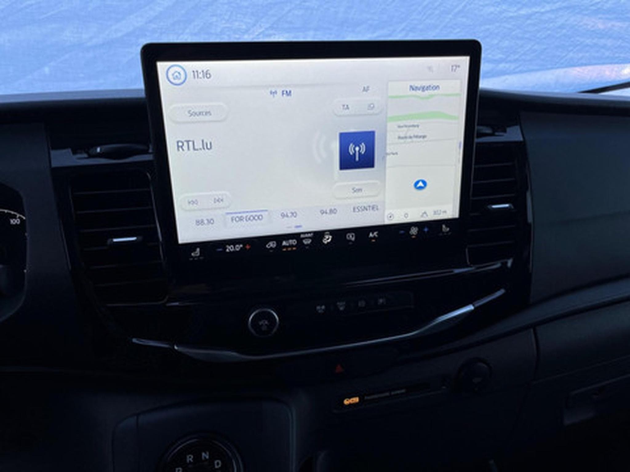 Ford E-Transit Trend (2024) - Photo 3