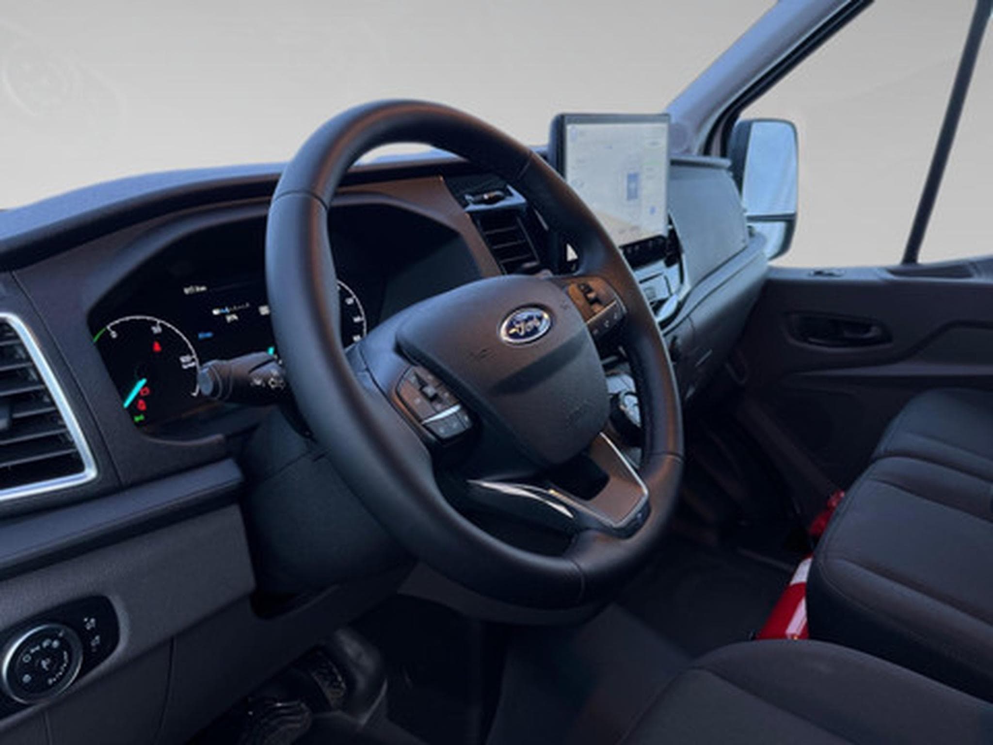 Ford E-Transit Trend (2024) - Photo 6