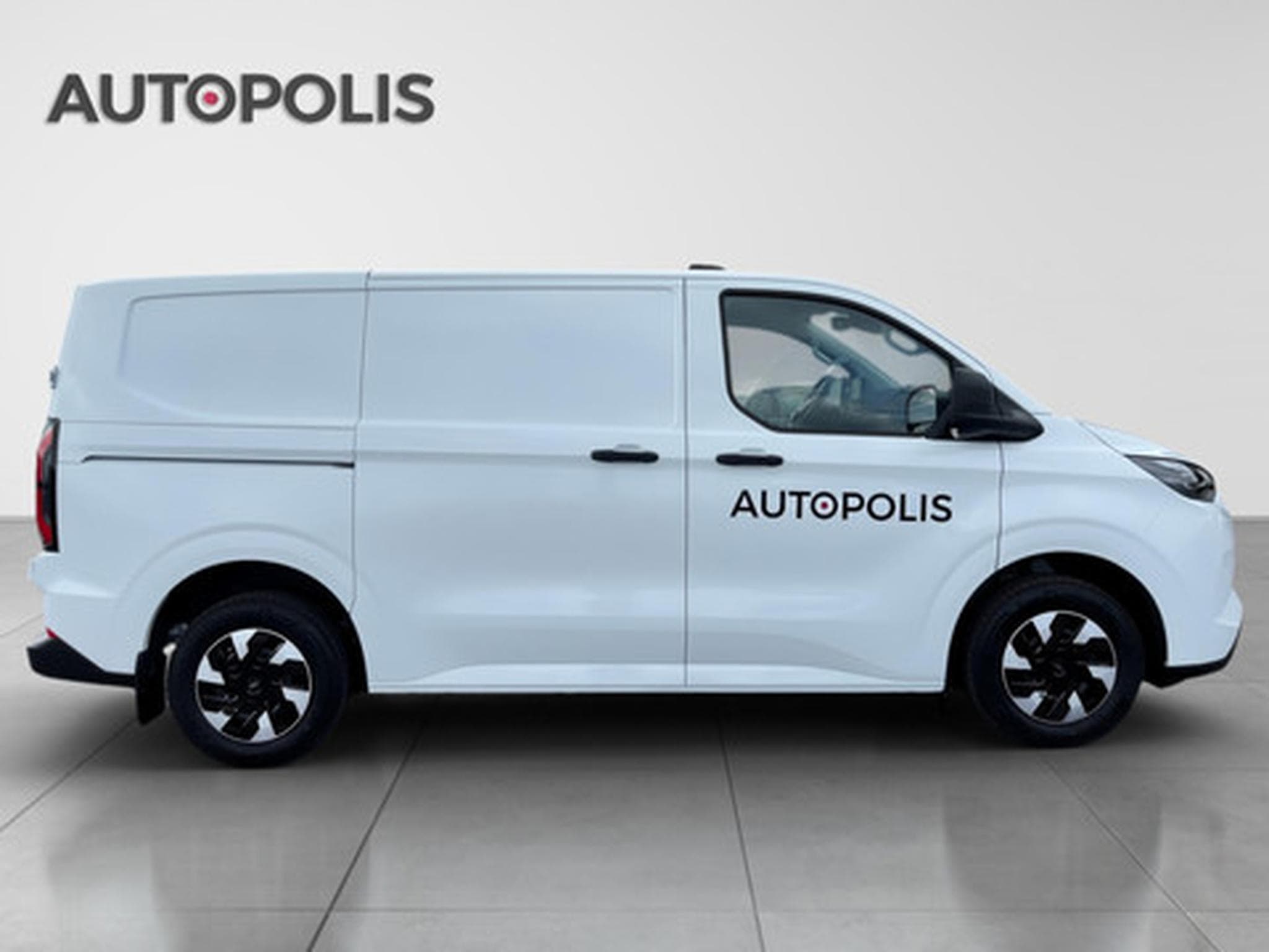 Ford Transit Trend 320S (2025) - Photo 9