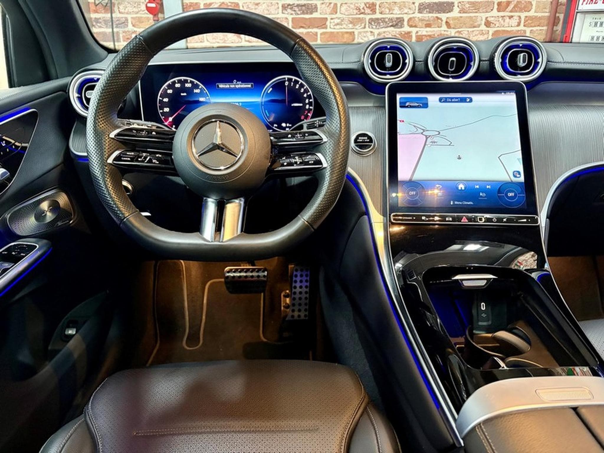 Mercedes GLC 300 GLC 300e 2.0 204cv Auto 4x4 AMG-LINE (2023) - Photo 5