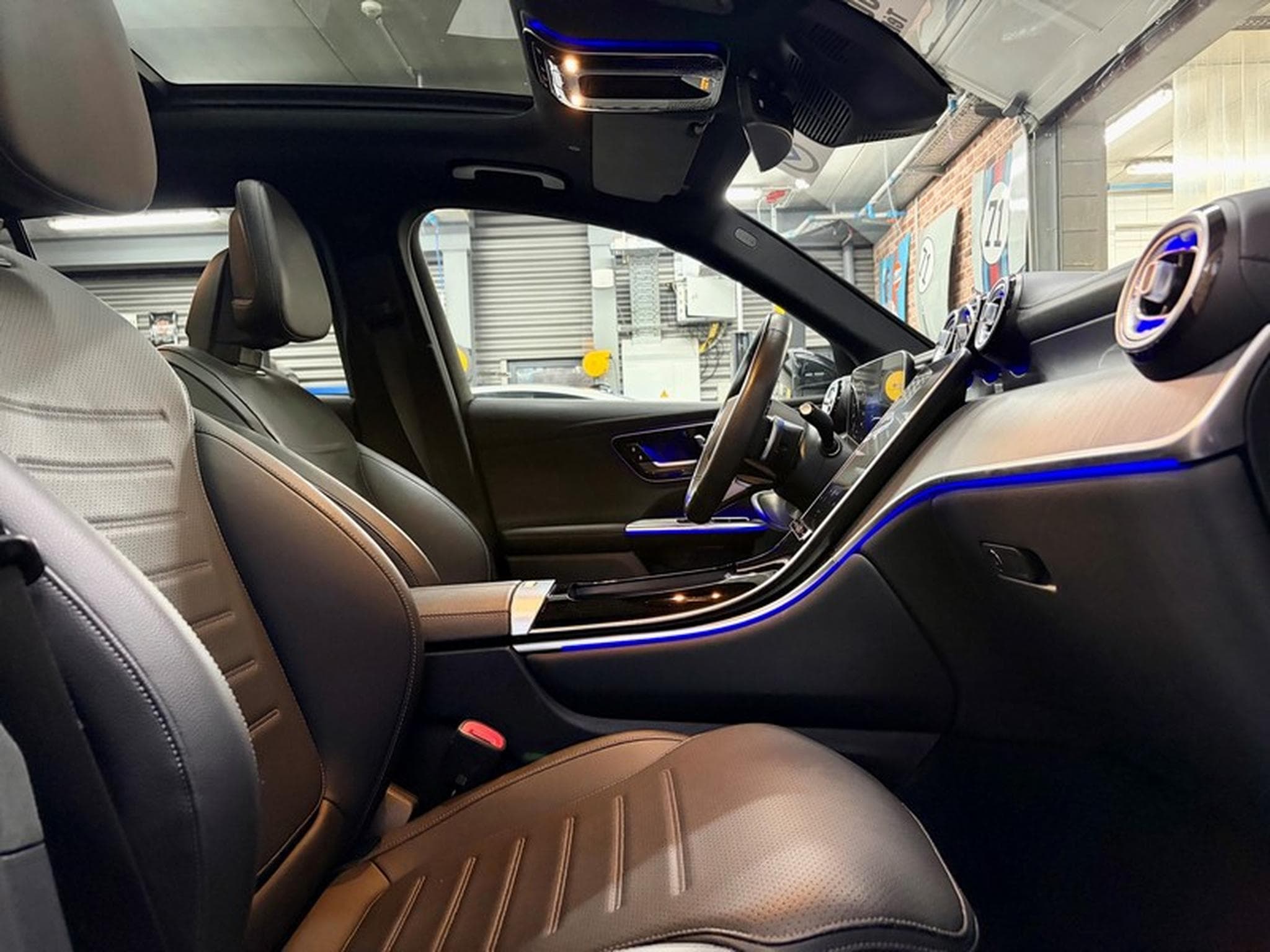 Mercedes GLC 300 GLC 300e 2.0 204cv Auto 4x4 AMG-LINE (2023) - Photo 8