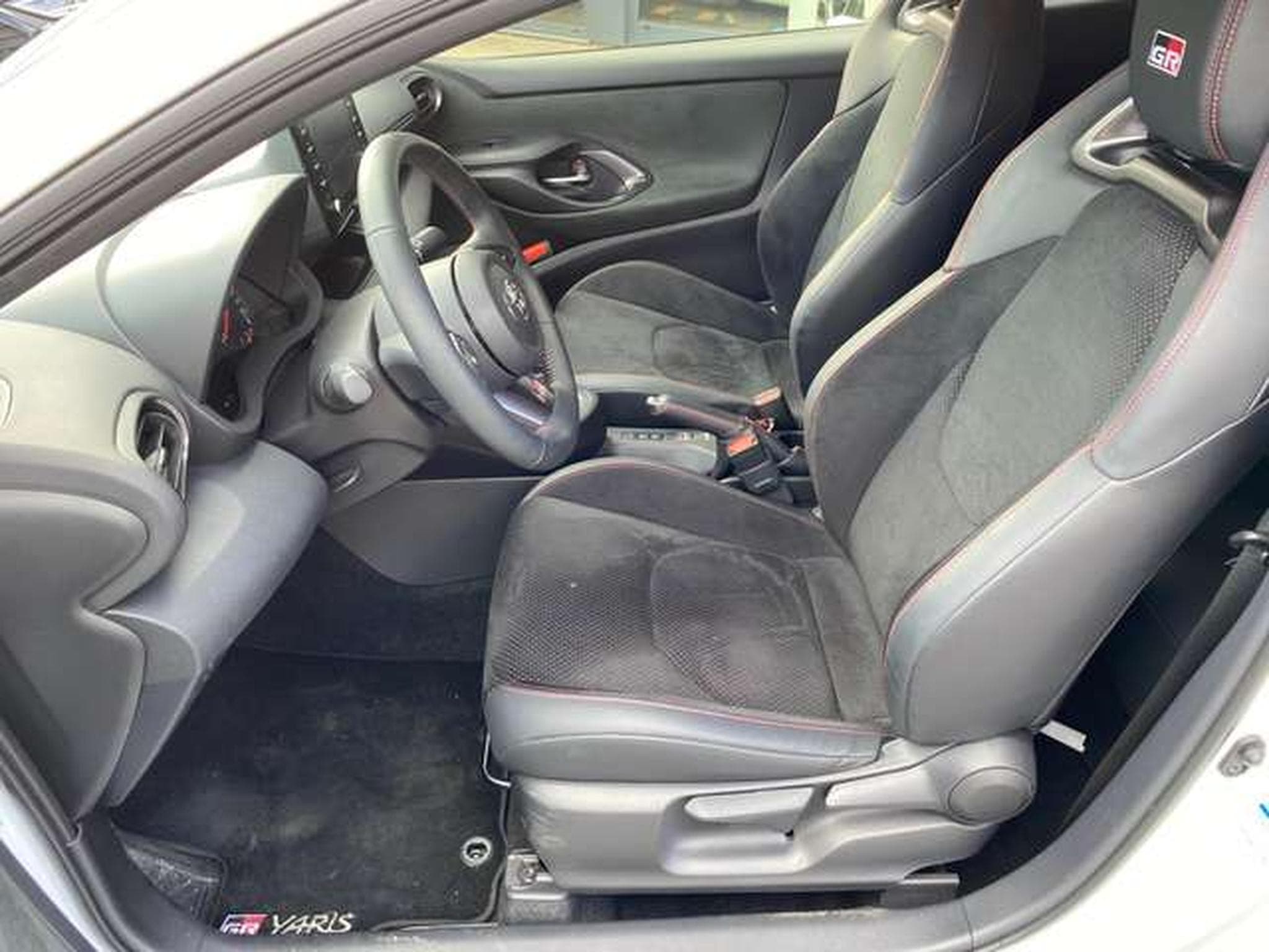 Toyota Yaris GR Yaris Performance - JUSQU'A 48 MOIS DE GARANTIE (2024) - Foto 8