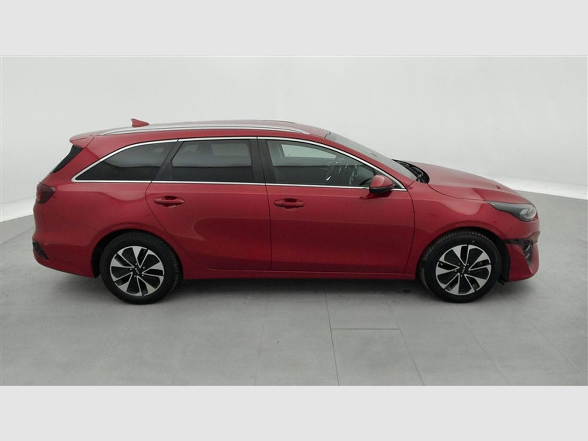 Kia Ceed Sw Ceed SW 1.6 GDi PHEV DCT Navi / Led (2022) - Photo 23