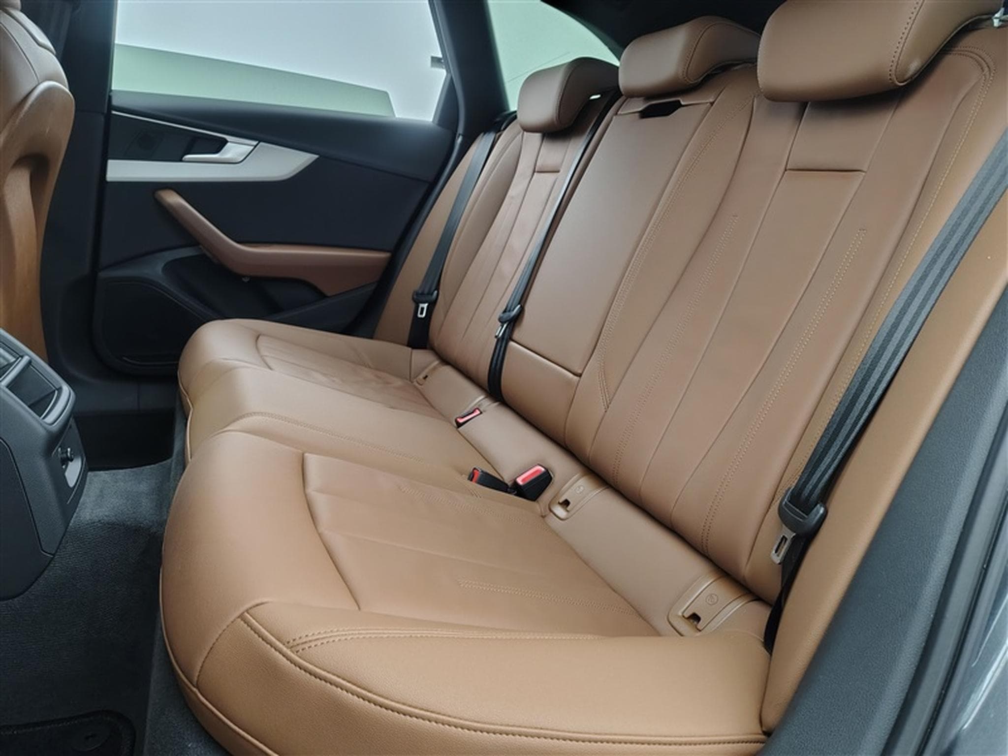 Audi A4 35 TFSi S-Line S tronic PANO/CARPLAY/CAM/Sieges Ch (2023) - Photo 12