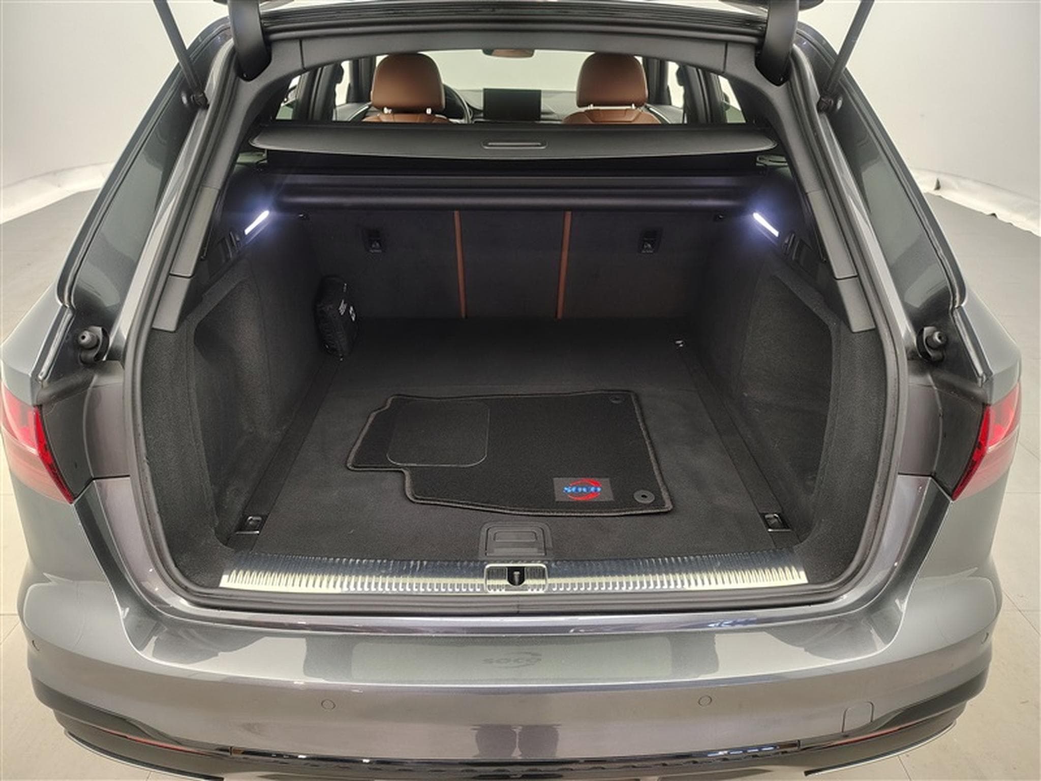 Audi A4 35 TFSi S-Line S tronic PANO/CARPLAY/CAM/Sieges Ch (2023) - Photo 13