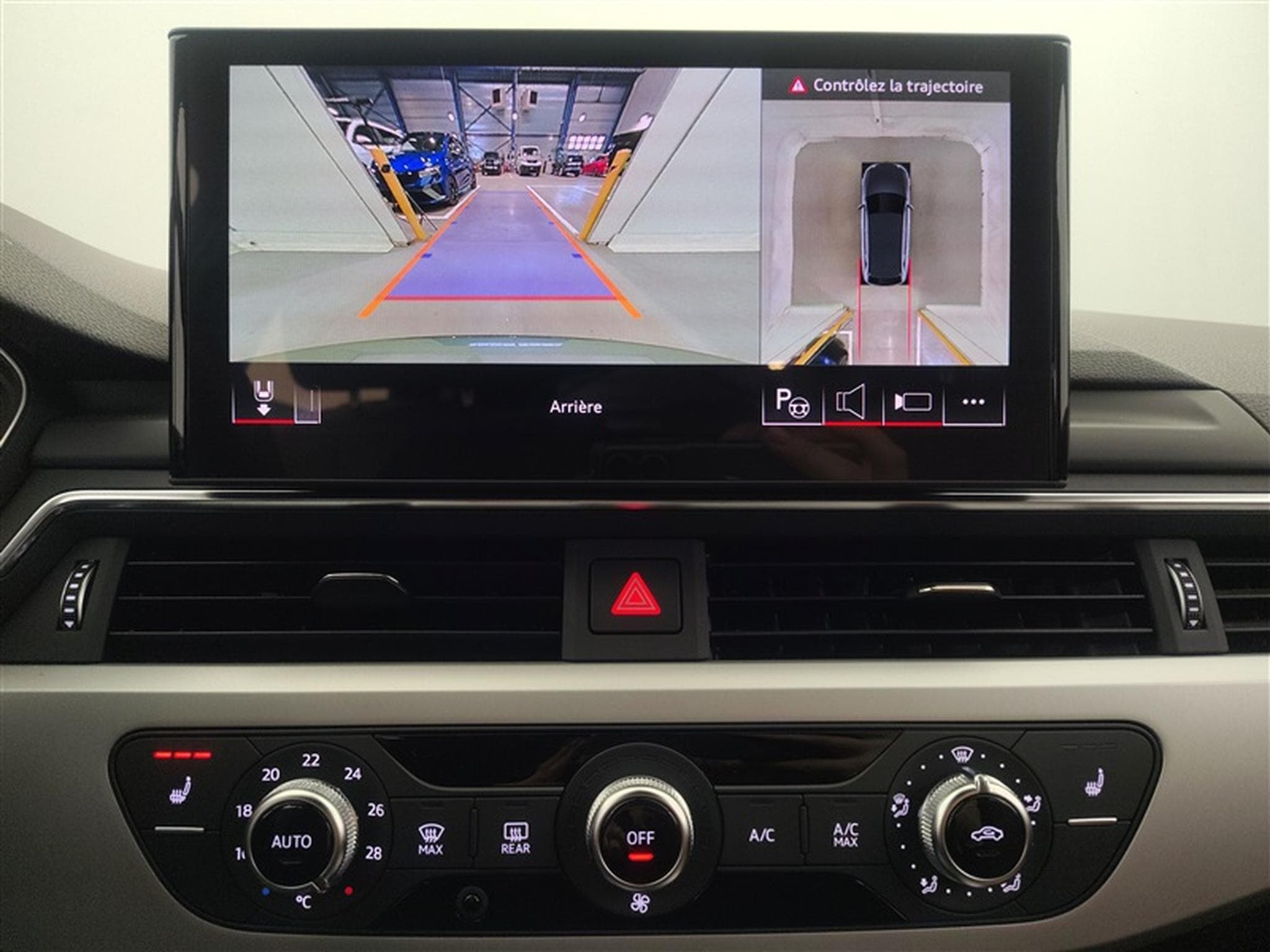 Audi A4 35 TFSi S-Line S tronic PANO/CARPLAY/CAM/Sieges Ch (2023) - Photo 17
