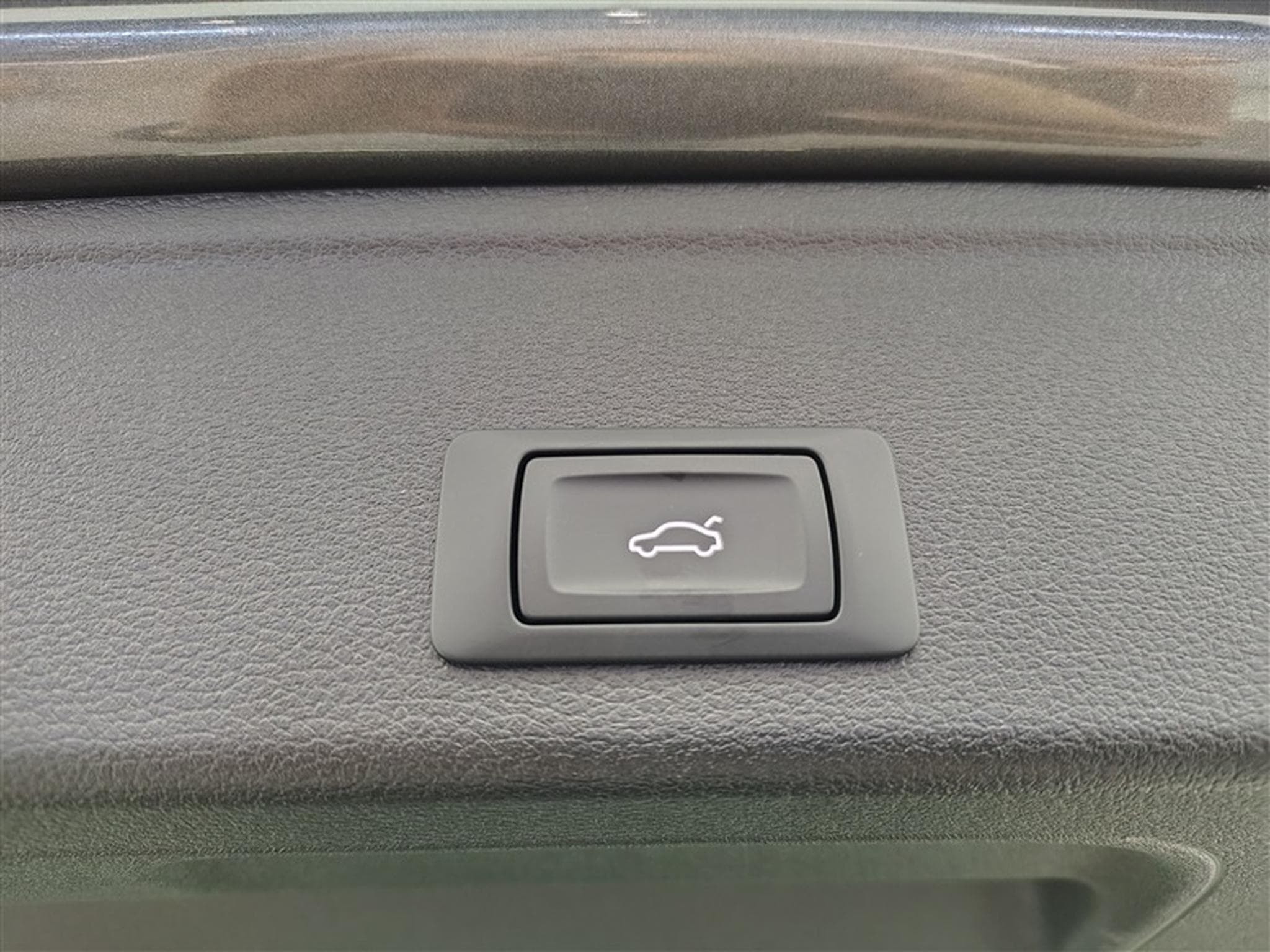 Audi A4 35 TFSi S-Line S tronic PANO/CARPLAY/CAM/Sieges Ch (2023) - Photo 18