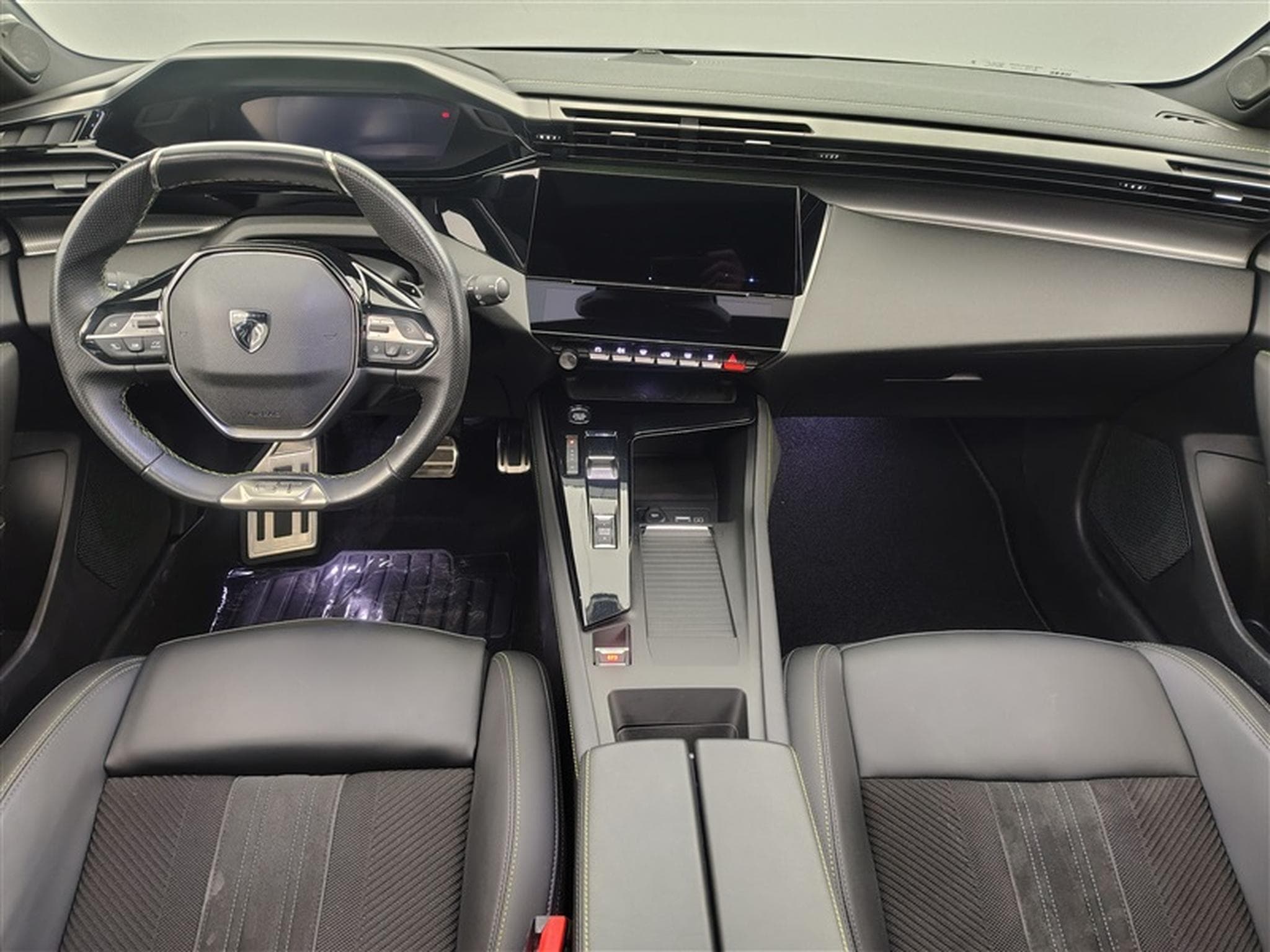 Peugeot 308 1.5 BlueHDi GT Line (2022) - Photo 7