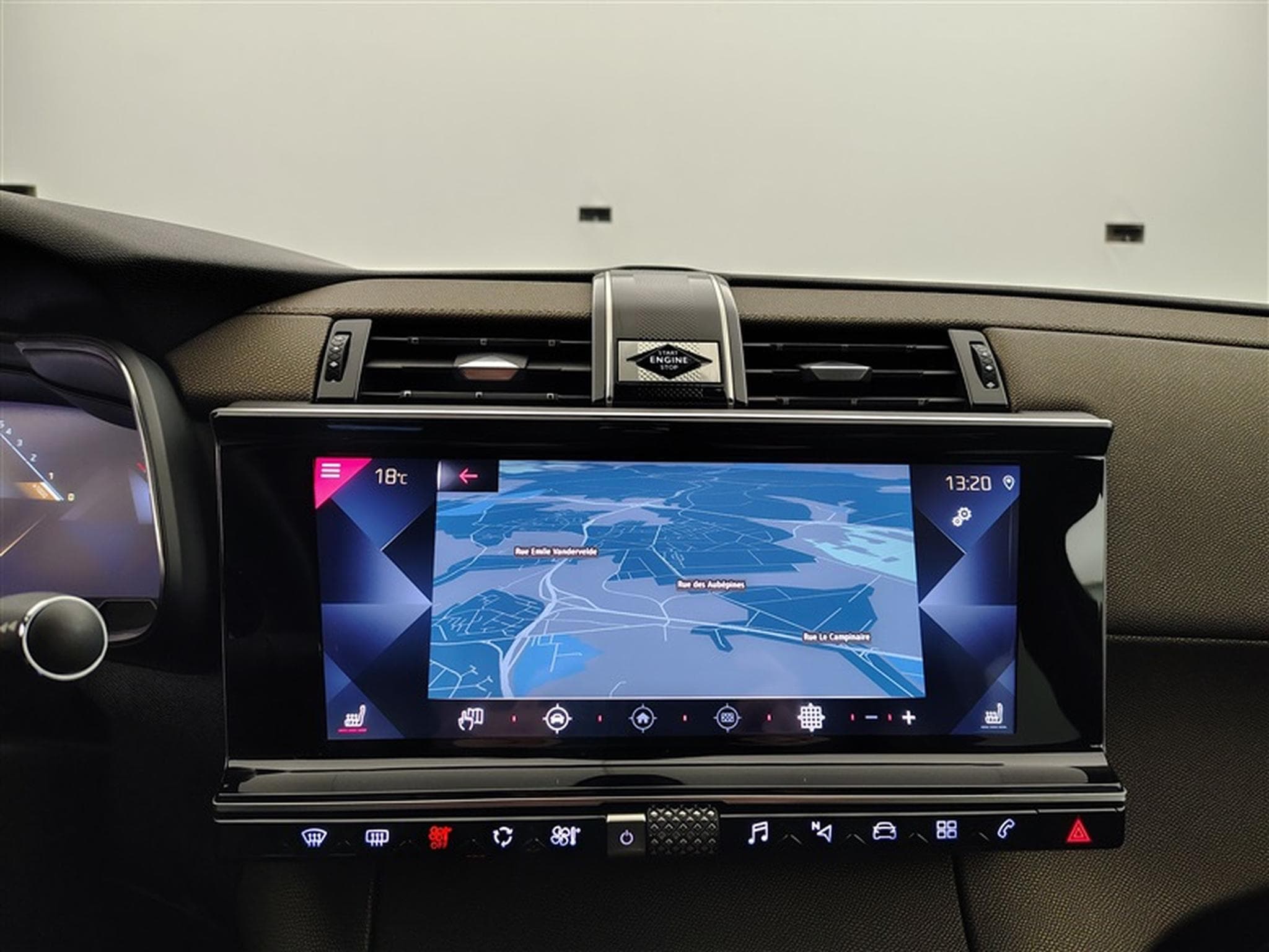 DS Automobiles DS7 1.2 PureTech 130cv EAT8 SoChic NAVI / CAMERA / CARPLAY (2021) - Photo 11