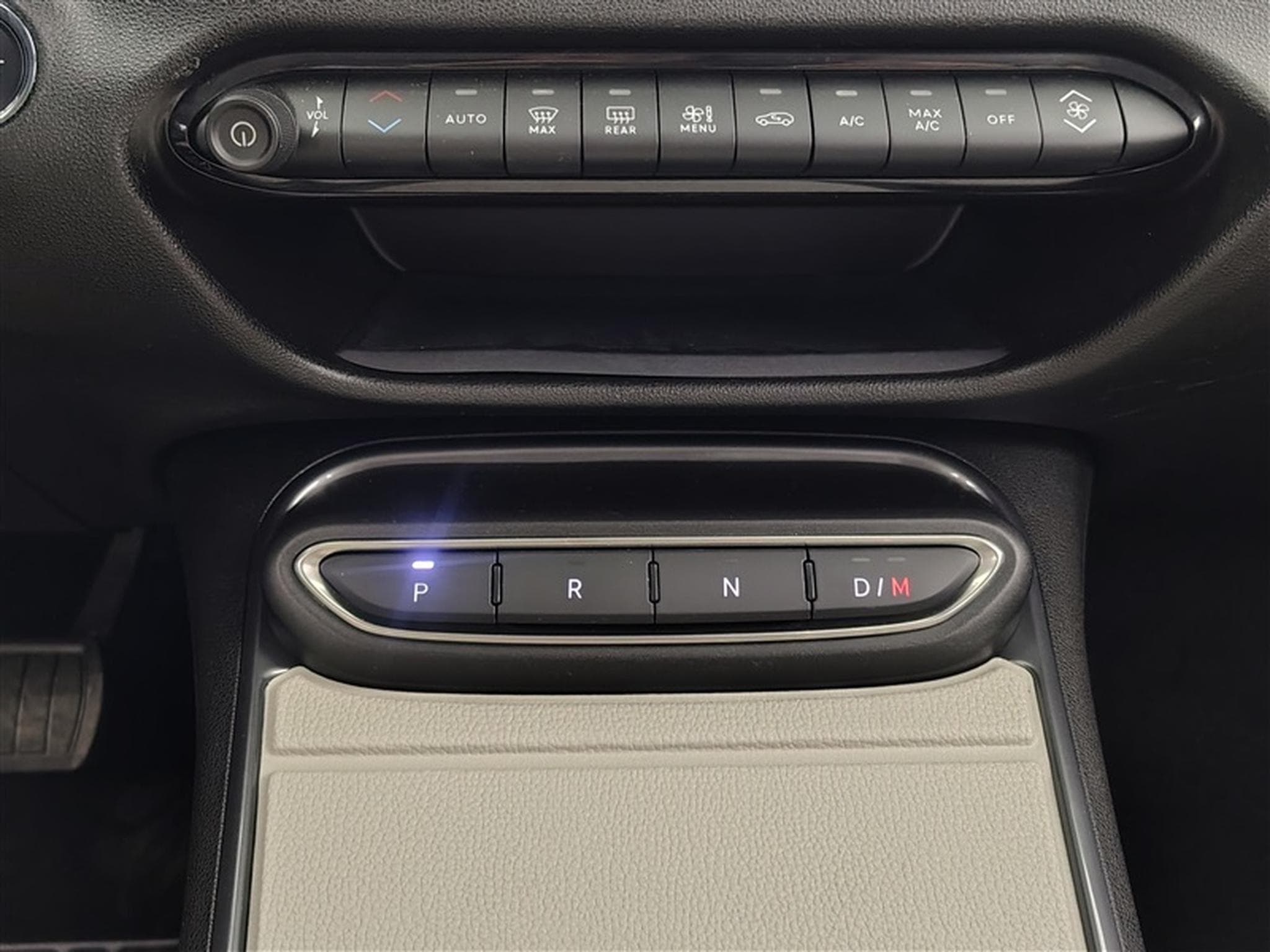 Fiat 600 1.2 Hybrid DCT (2024) - Photo 12