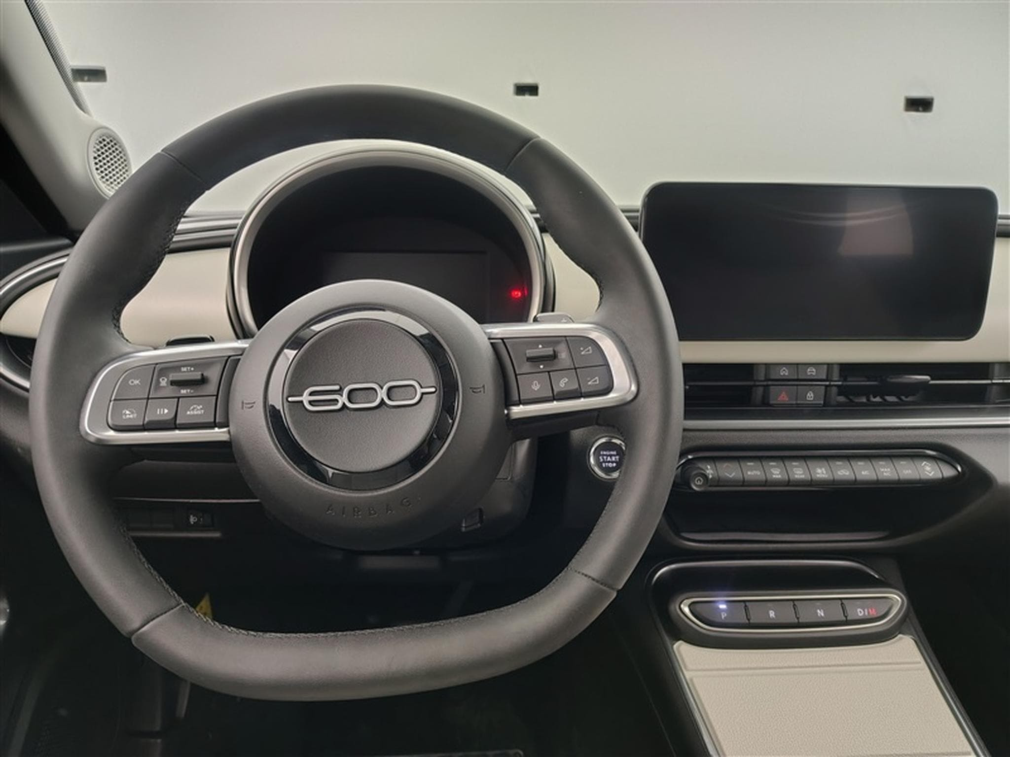 Fiat 600 1.2 Hybrid DCT (2024) - Photo 9