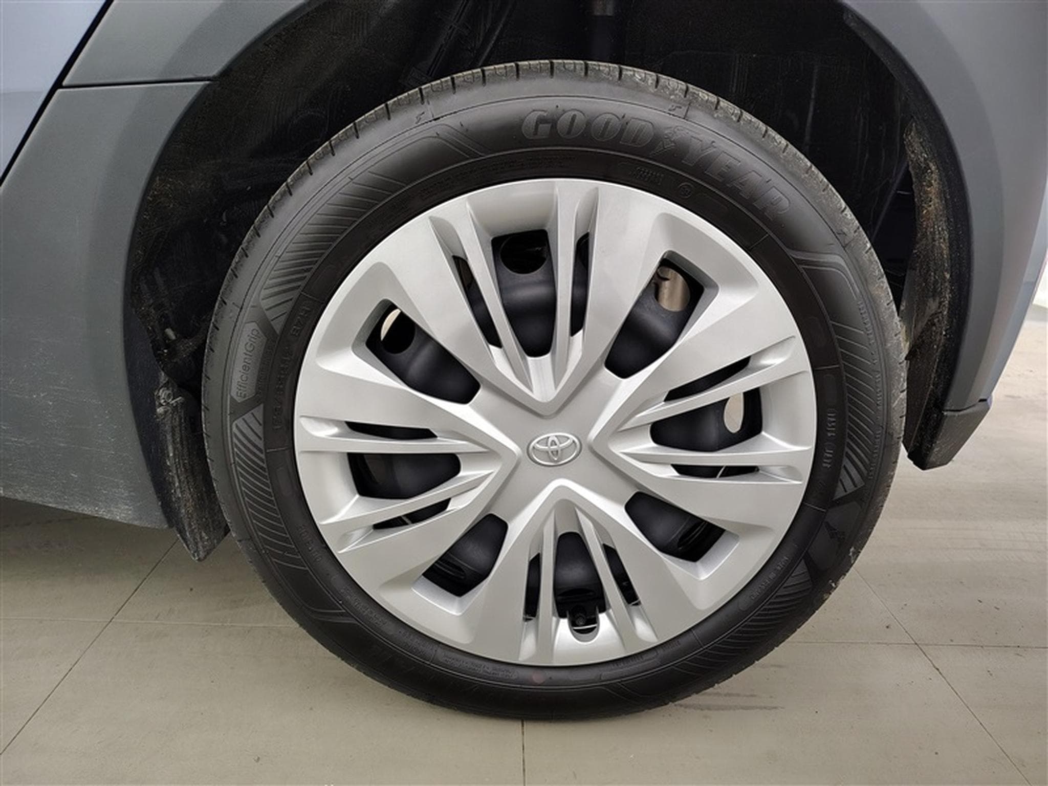 Toyota Aygo 1.0i CVT OLAY HD Clim/ CarPlay / Céméra / ... (2025) - Photo 6