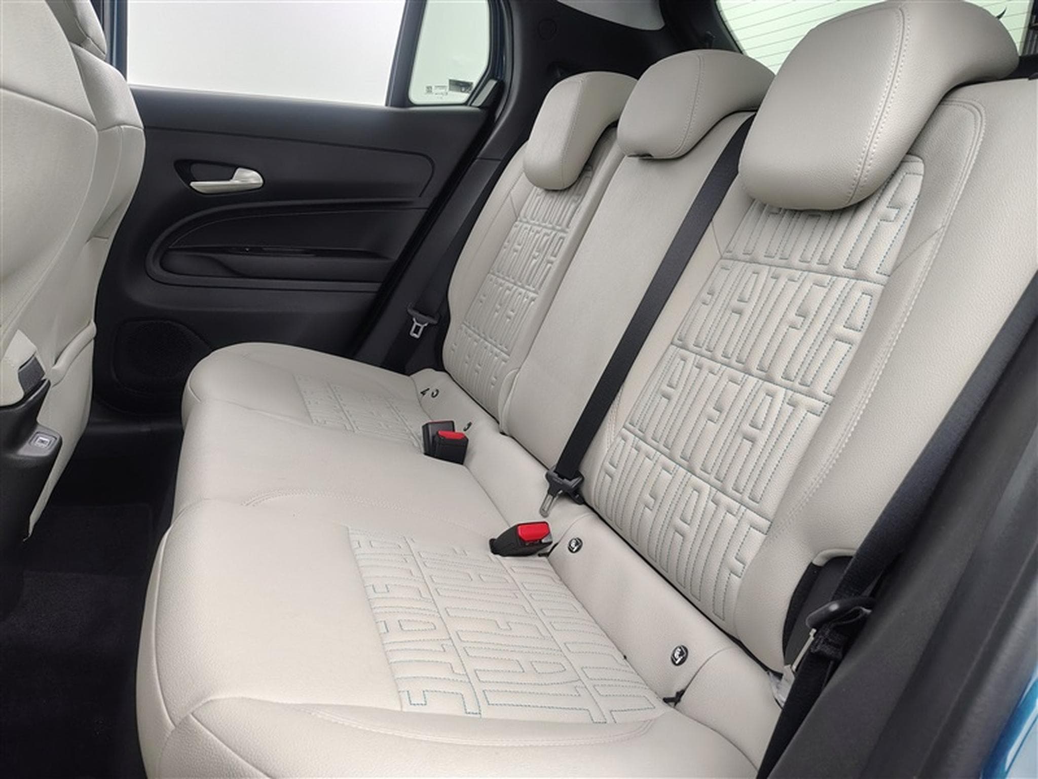 Fiat 600 1.2 Hybrid DCT (2024) - Photo 13
