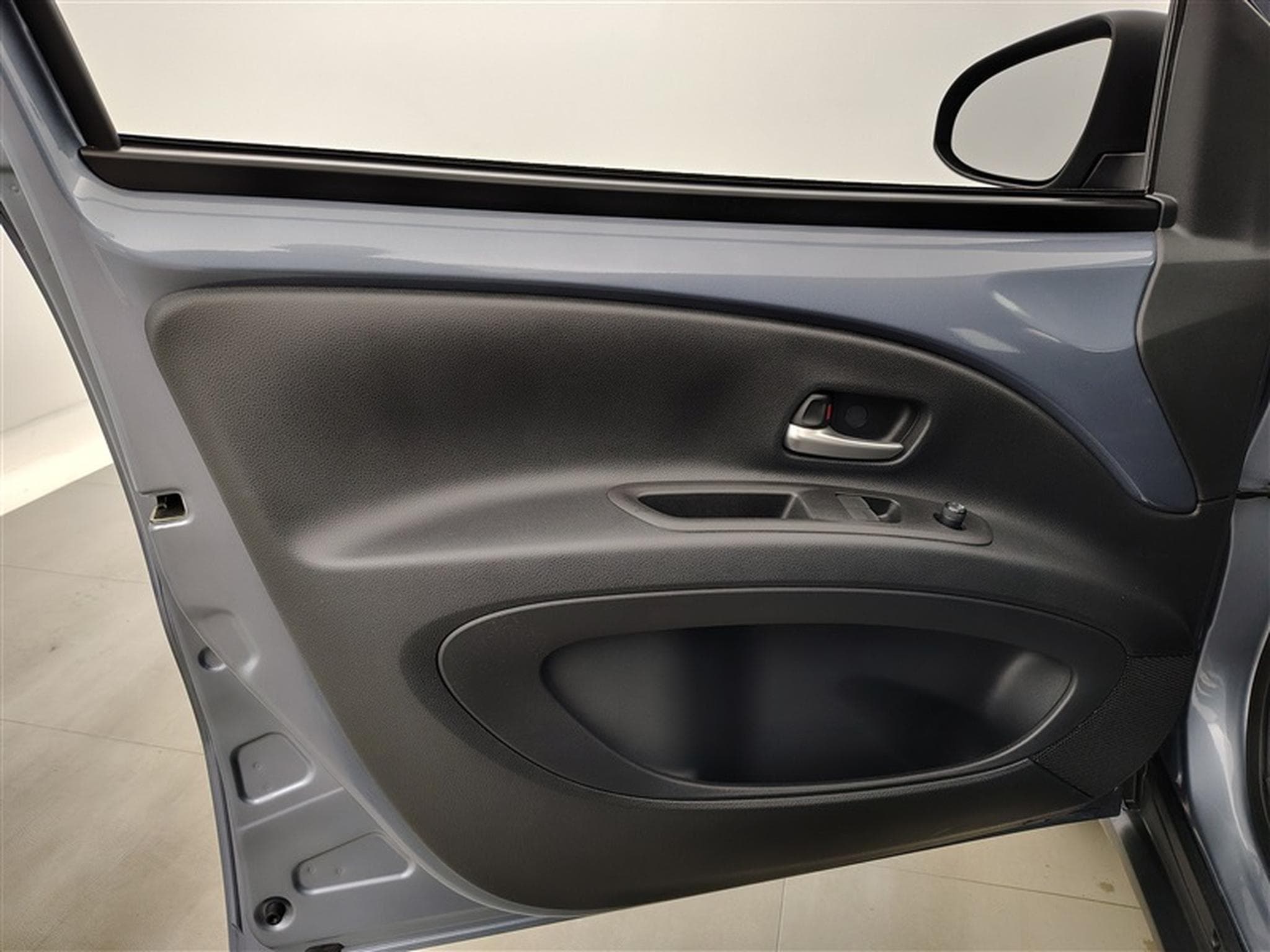 Toyota Aygo 1.0i CVT OLAY HD Clim/ CarPlay / Céméra / ... (2025) - Photo 17