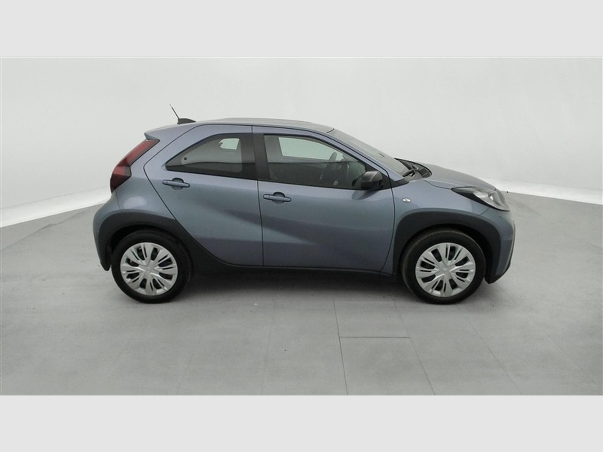 Toyota Aygo 1.0i CVT OLAY HD Clim/ CarPlay / Céméra / ... (2025) - Photo 24