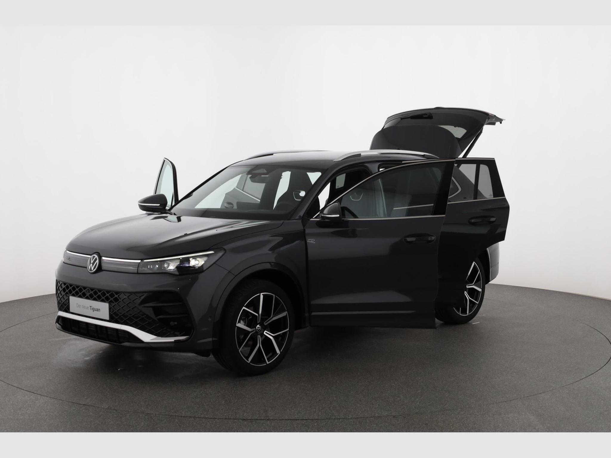 VW Tiguan Limited (2026) - Photo 5