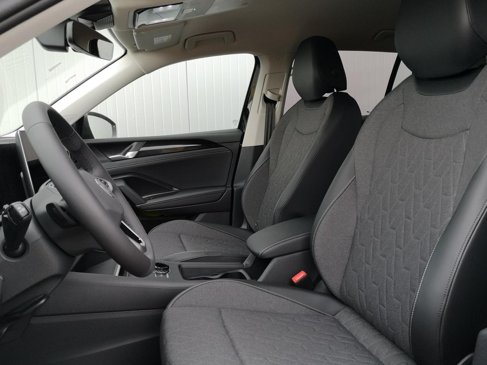 VW Tiguan 2.0 TDI 110 kW Life (2026) - Photo 5
